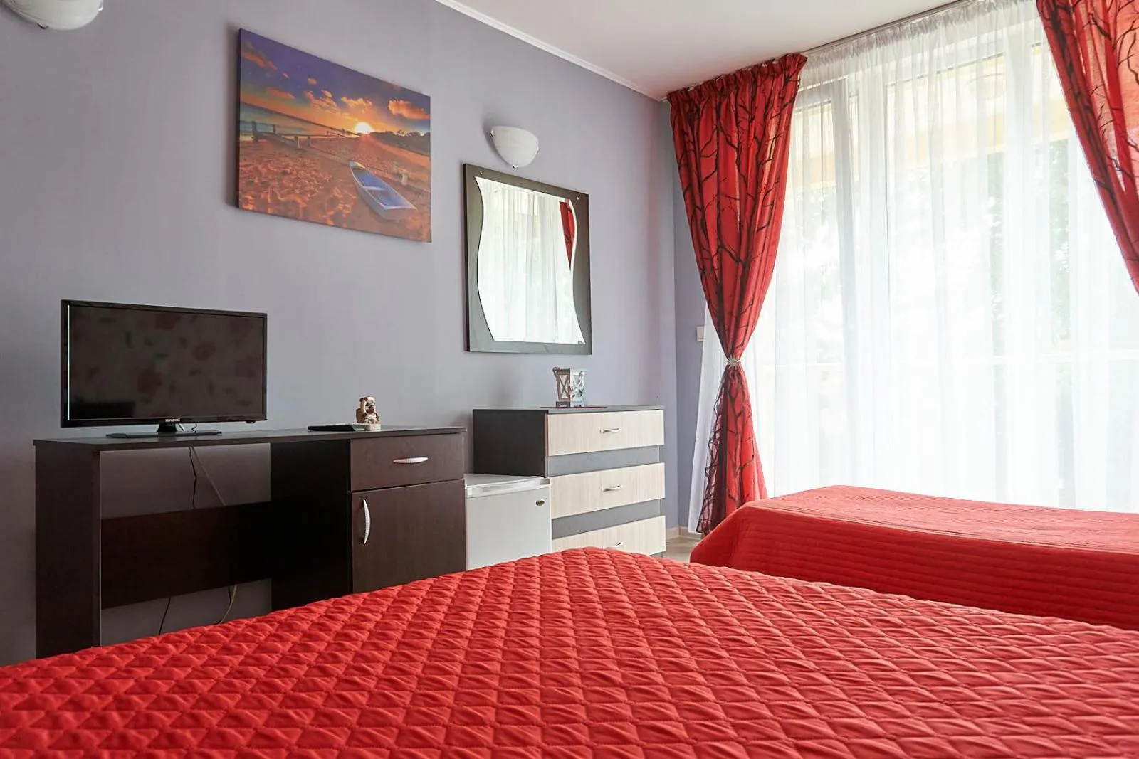 Photo of the whole room, Bed in Hotel Sea Star Приморско