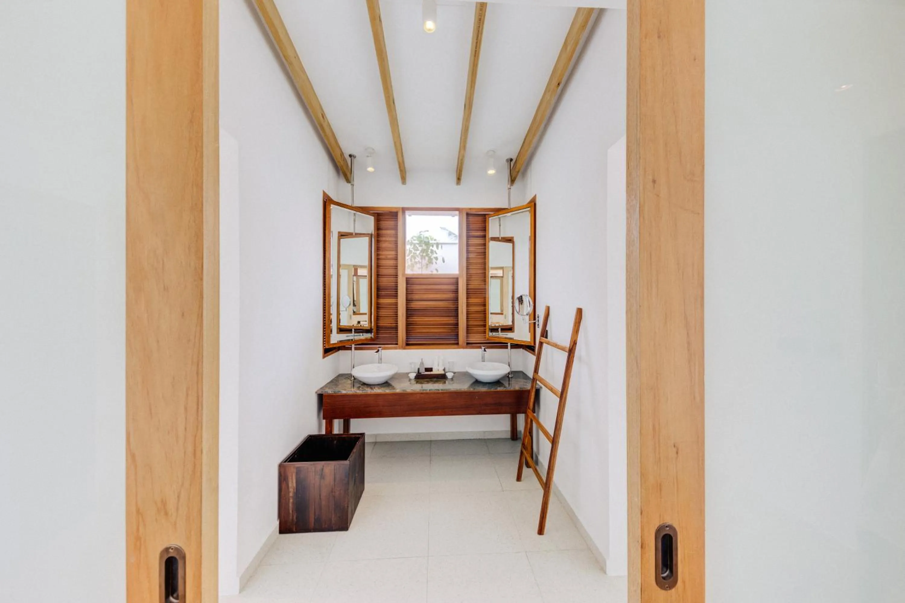 Bathroom in Cinnamon Hakuraa Huraa Maldives - Adults-Only