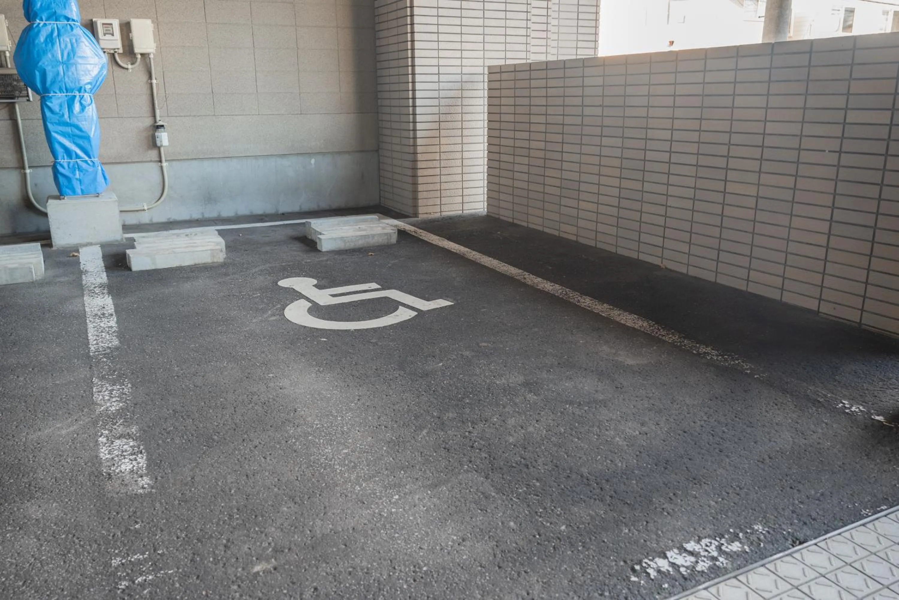Parking in Hotel Hakodate Royal Seaside BBH Hotel Group