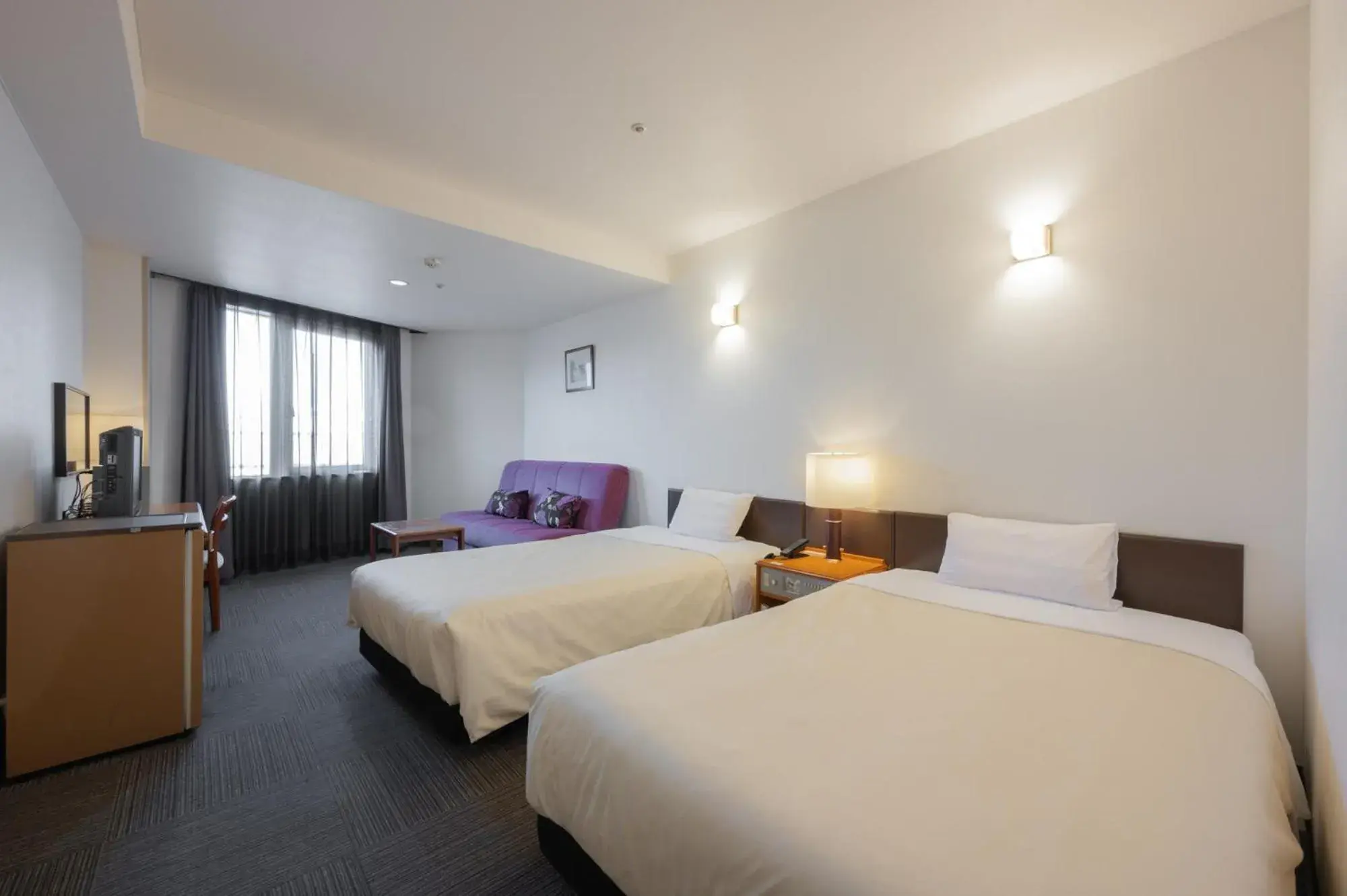 Superior Twin Room - Smoking in Hotel Hakodate Royal Seaside BBH Hotel Group Superior Twin Room - Smoking in Hotel Hakodate Royal Seaside BBH Hotel Group