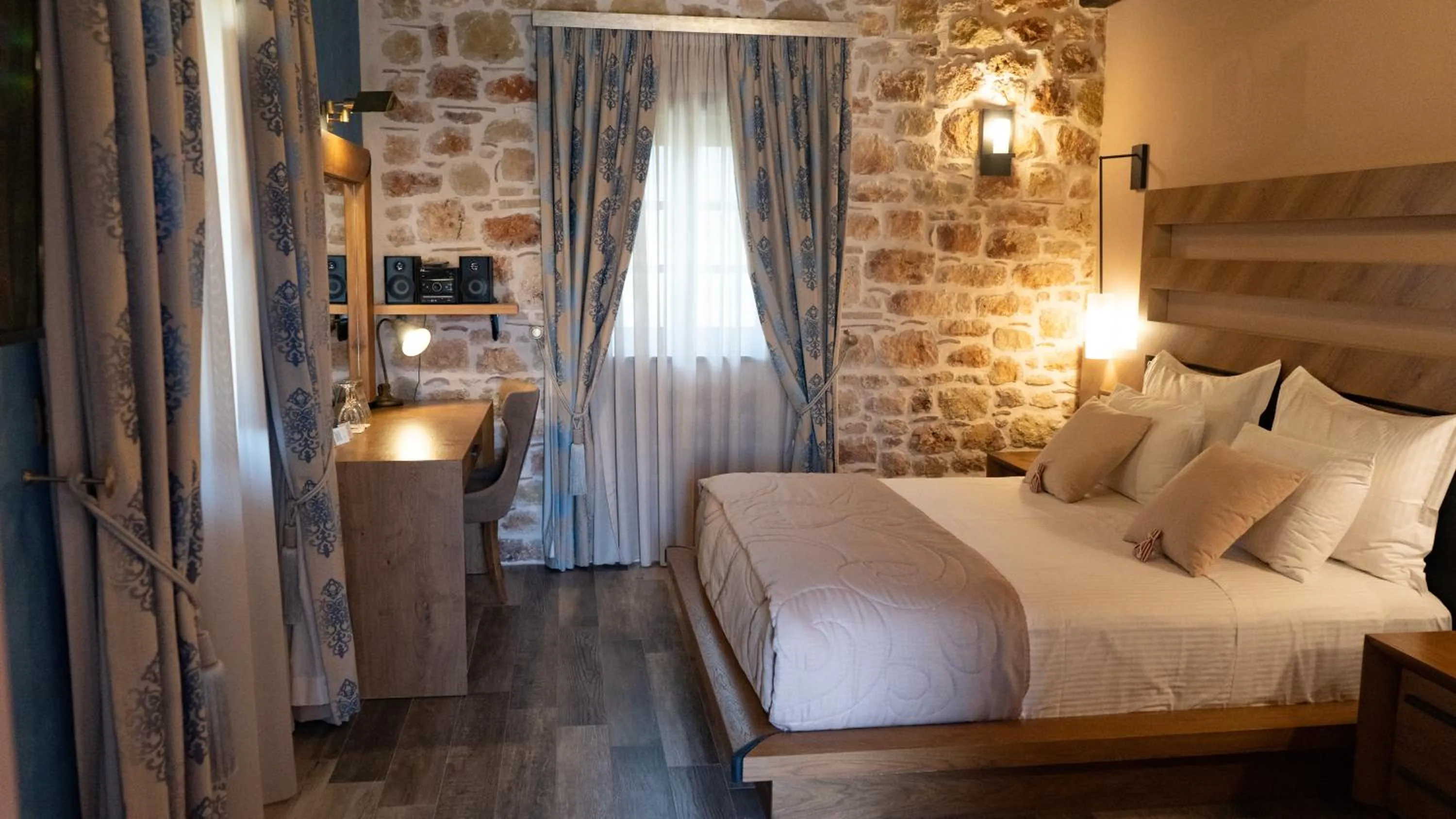 Bed in Mystras Grand Palace Resort & Spa