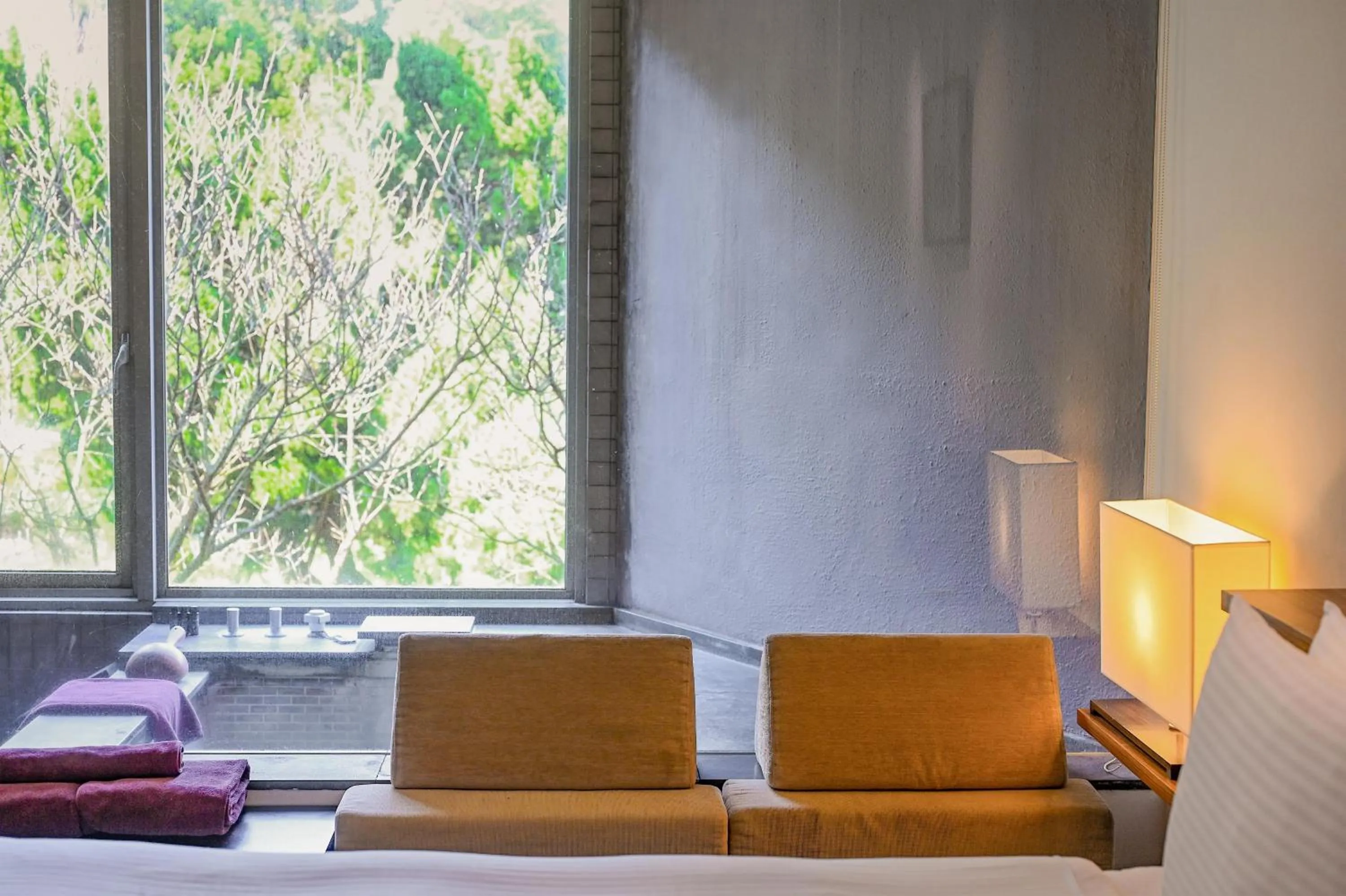 Bathroom, Bed in CHECK inn SELECT Taipei Yangmingshan