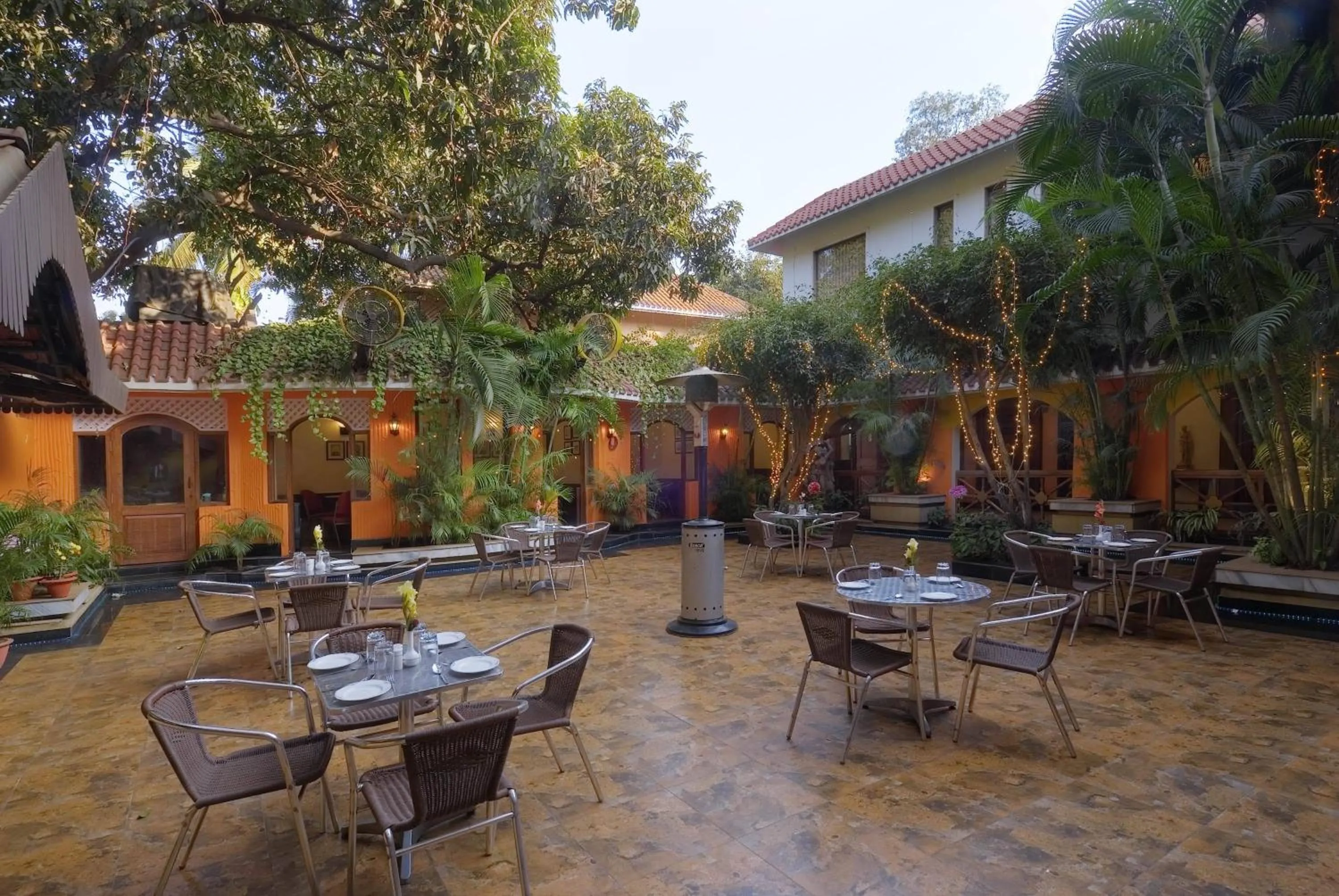 Restaurant/places to eat in Mayfair Rourkela