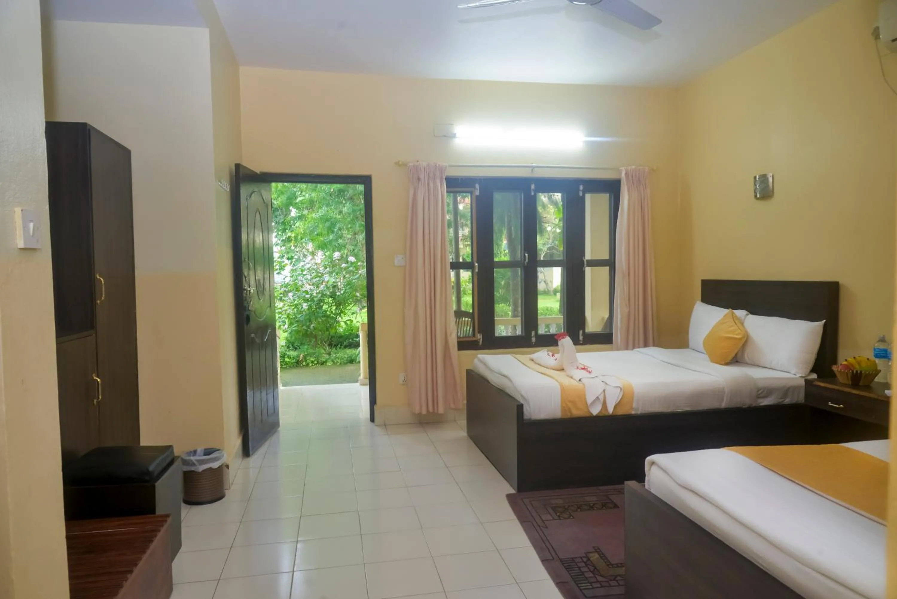 Hotel Rainforest