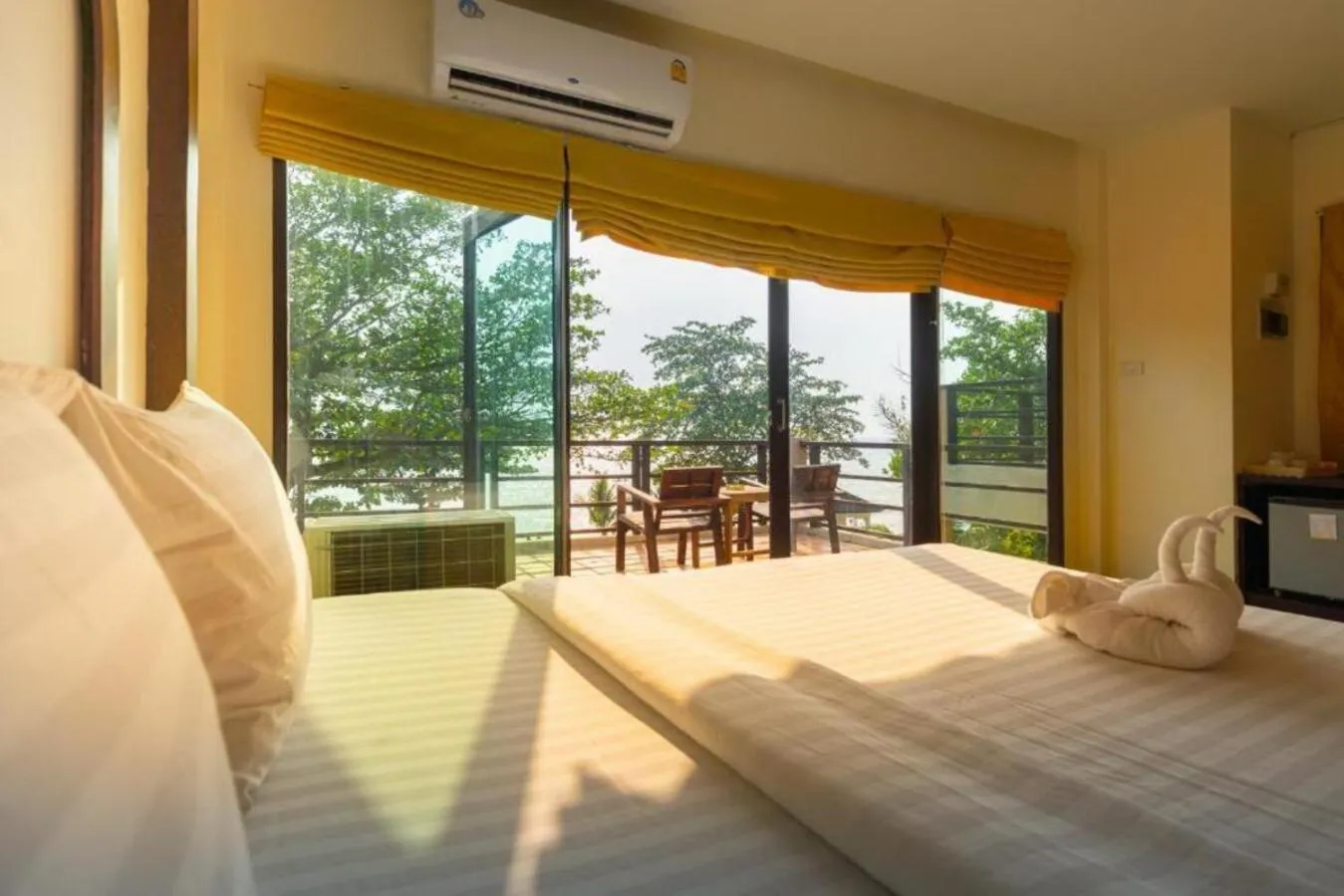Bedroom, Bed in Siam Beach Resort