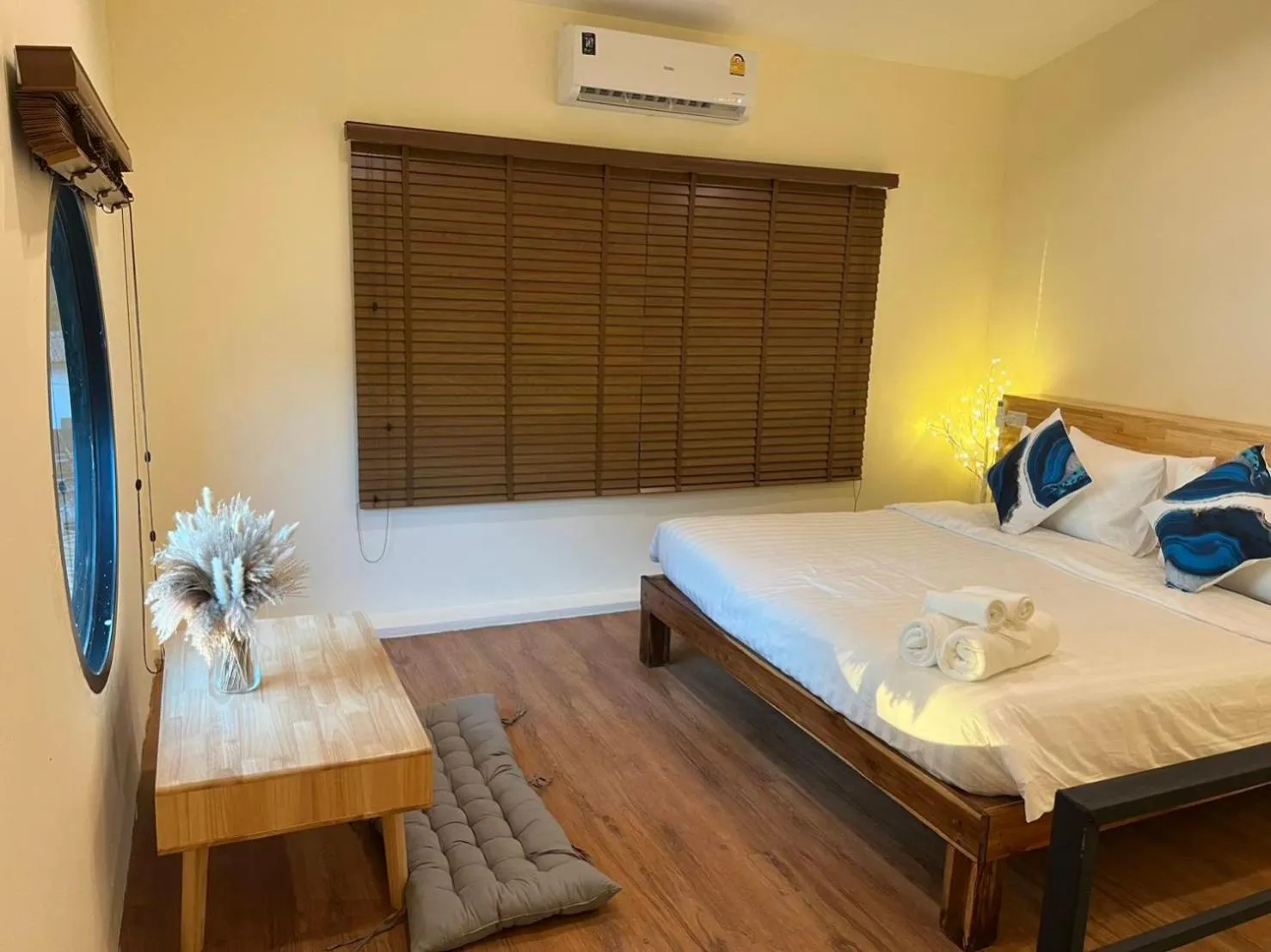 Bedroom, Bed in Siam Beach Resort