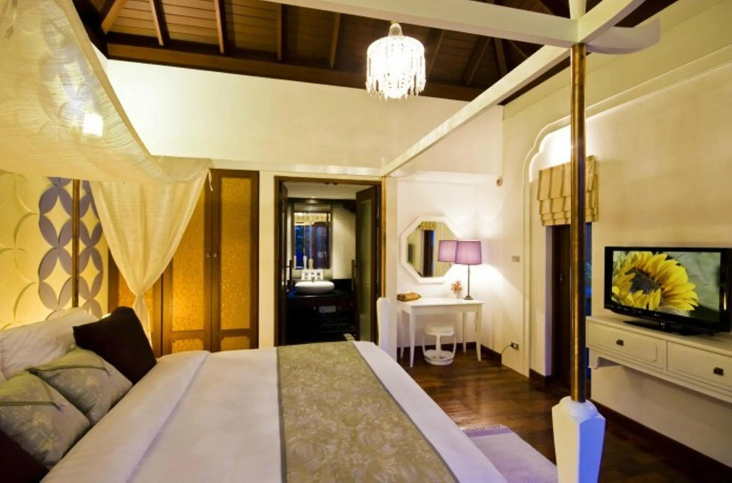 Bedroom, Bed in Pawanthorn Samui - SHA Plus