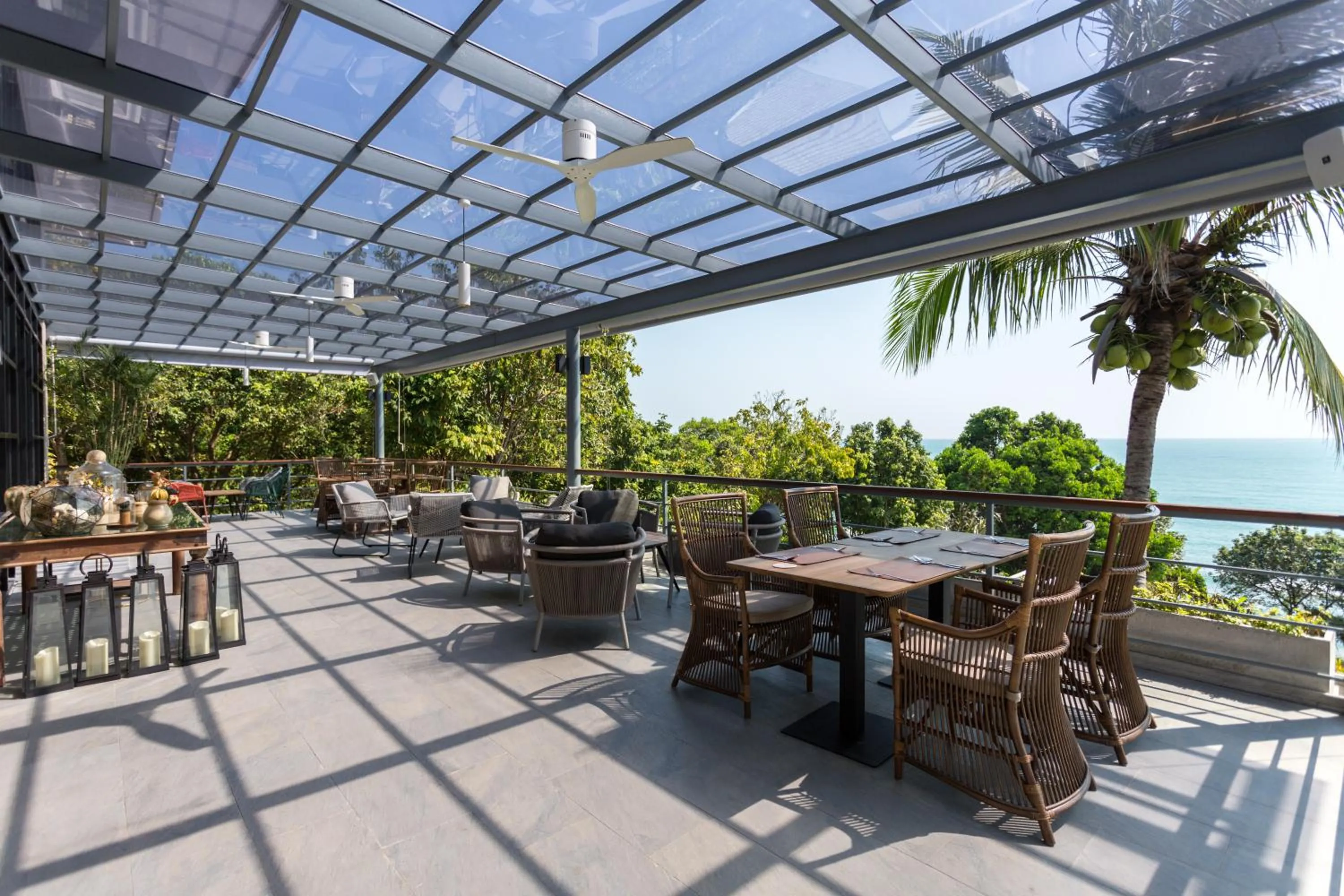 Restaurant/places to eat in Pawanthorn Samui - SHA Plus