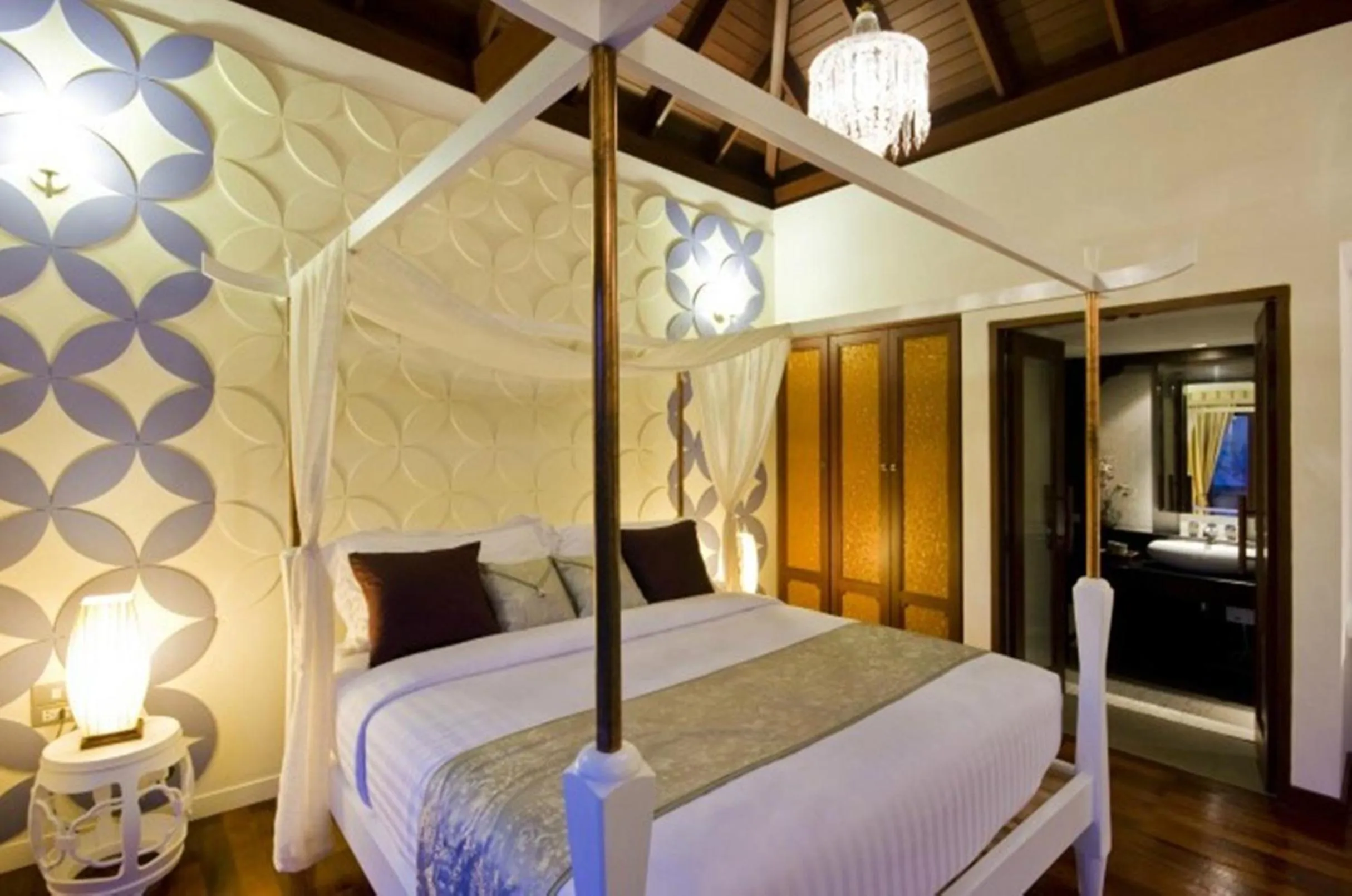 Bedroom, Bed in Pawanthorn Samui - SHA Plus