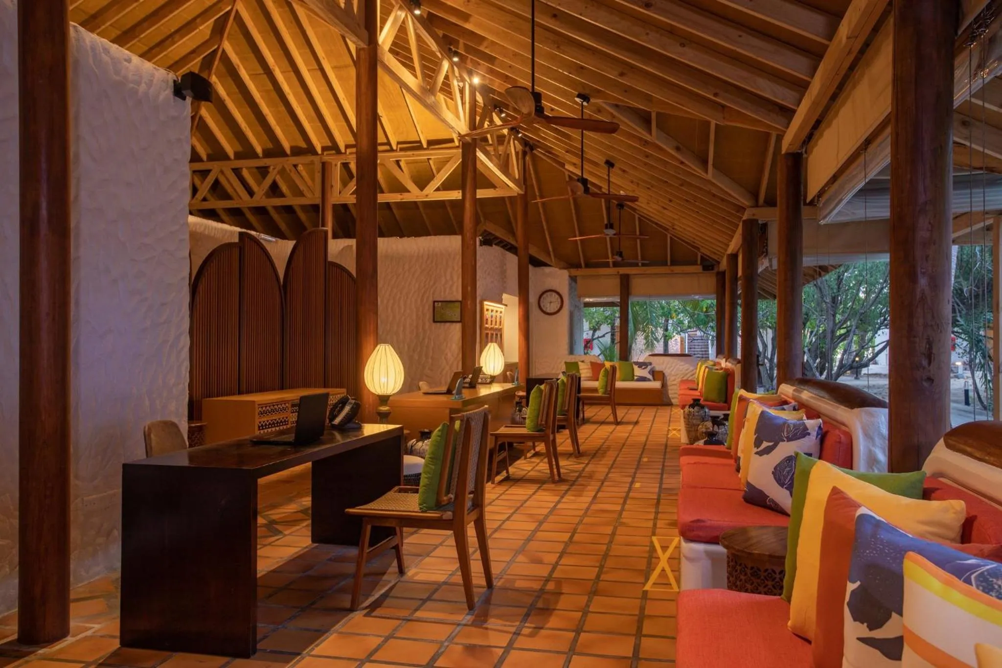 Lobby or reception in Cinnamon Dhonveli Maldives - Free One-Way Speedboat and 02 Kids Under 12 Stay & Dine Free
