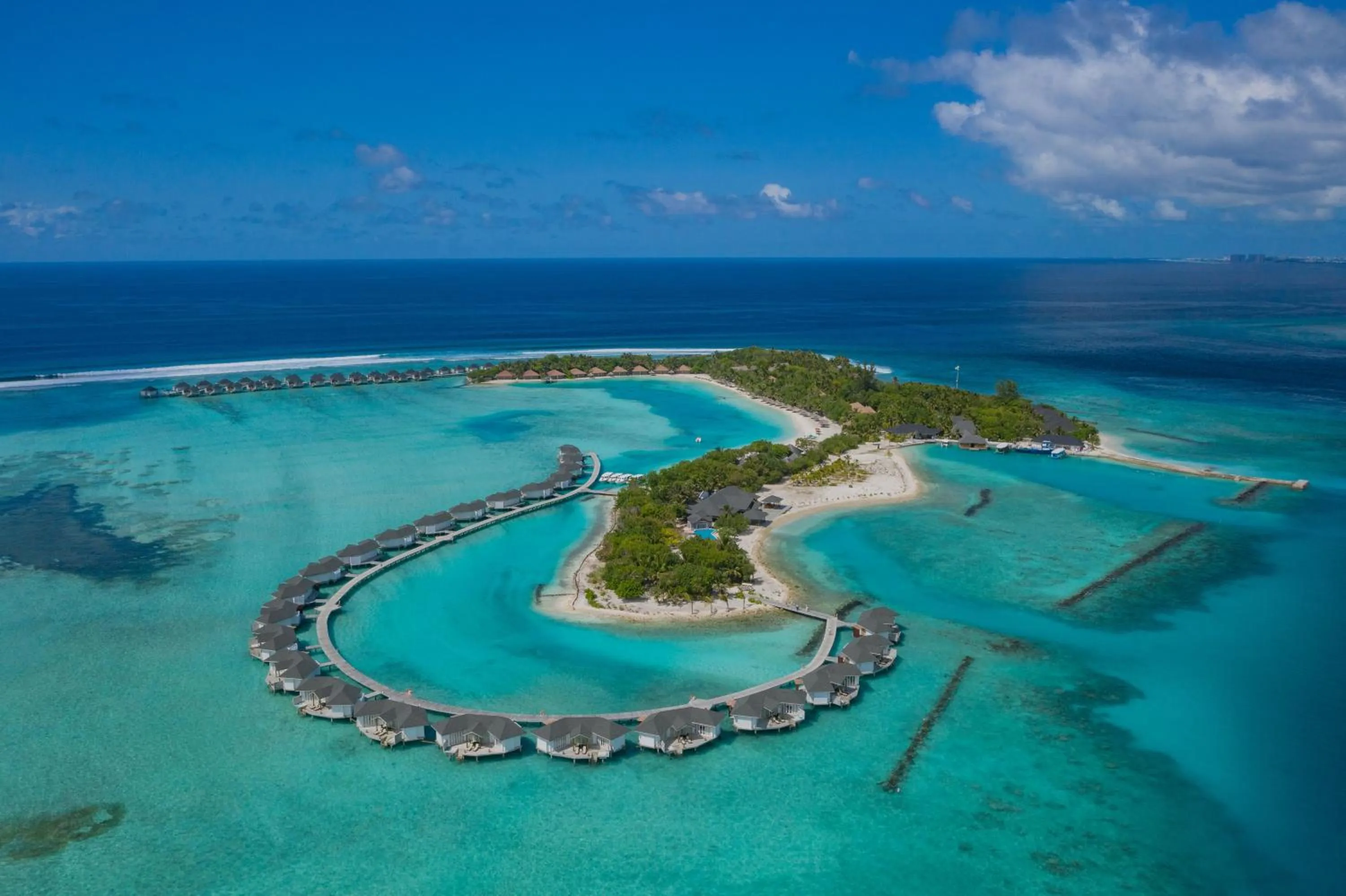 Cinnamon Dhonveli Maldives - Free One-Way Speedboat and 02 Kids Under 12 Stay & Dine Free