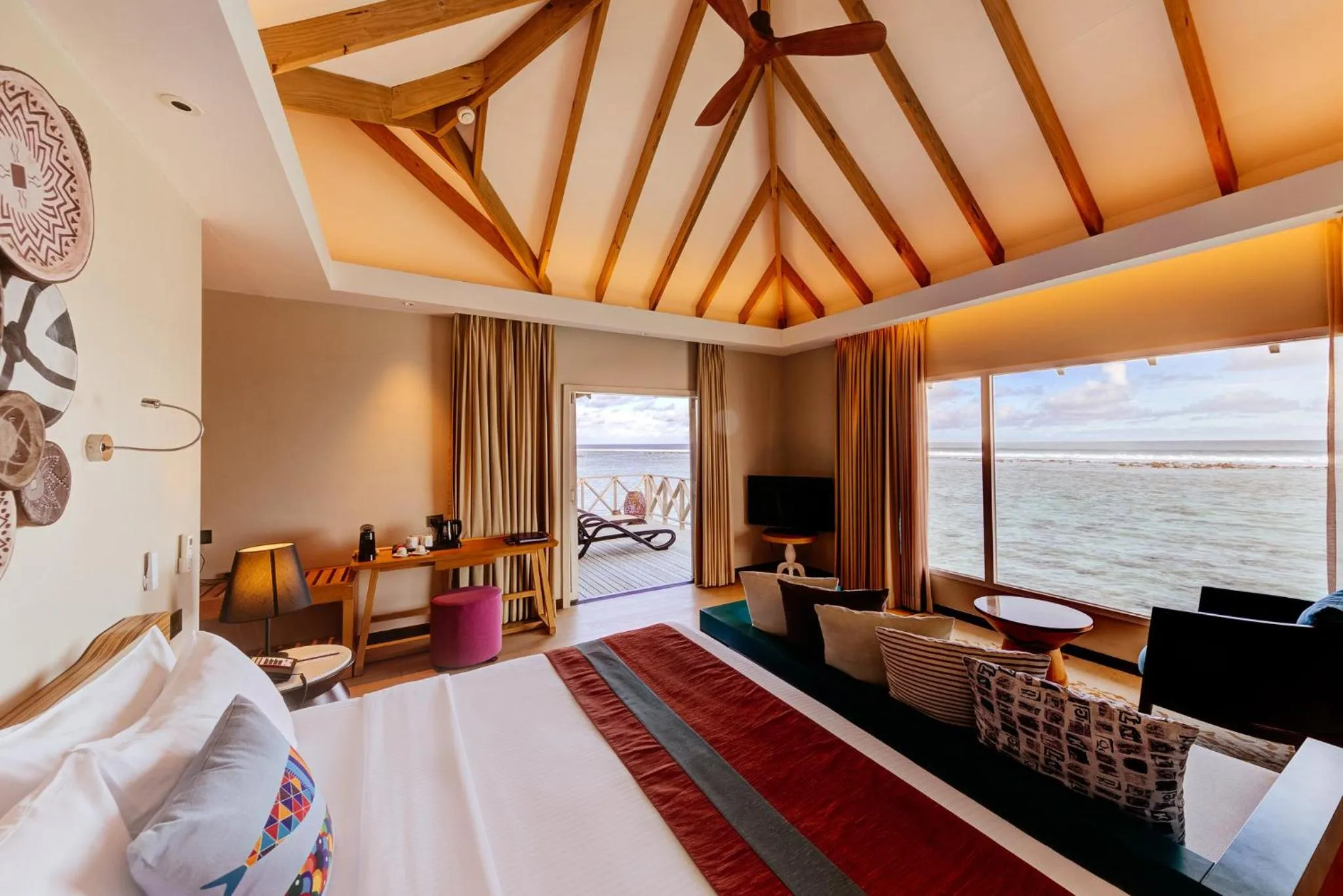 Property building, Bed in Cinnamon Dhonveli Maldives