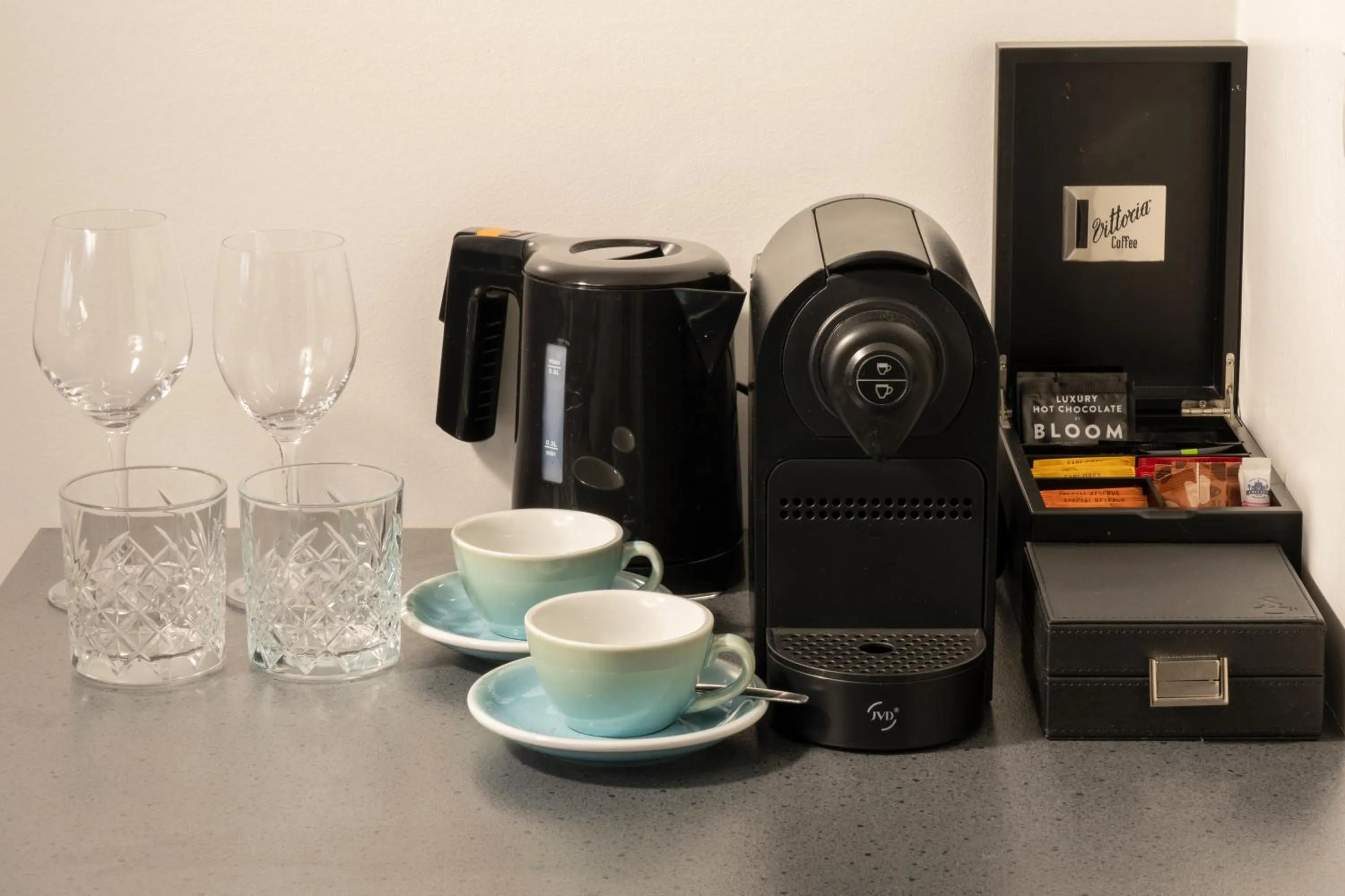 Coffee/tea facilities in The Portage Resort