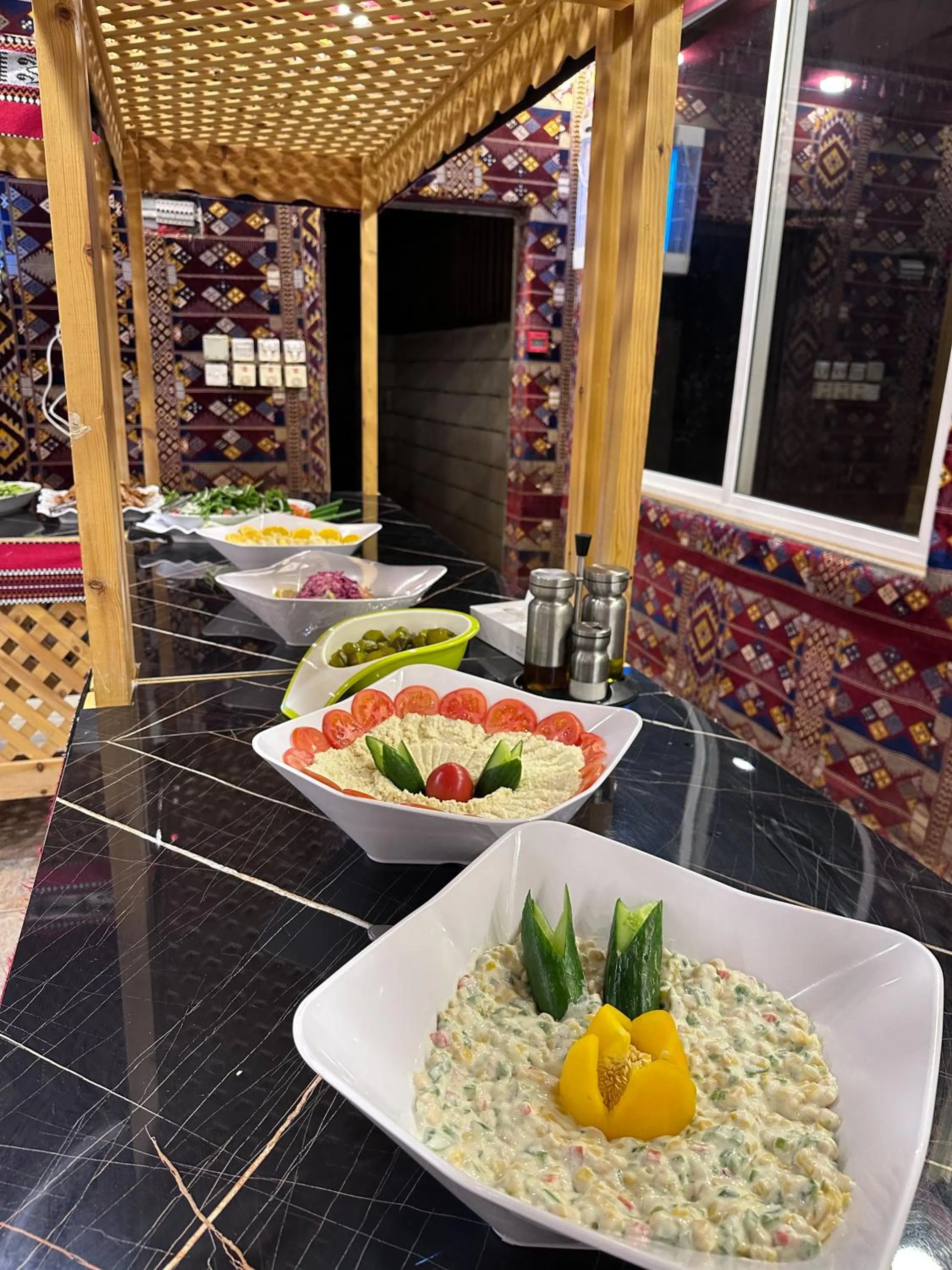 Food in Hasan Zawaideh Camp