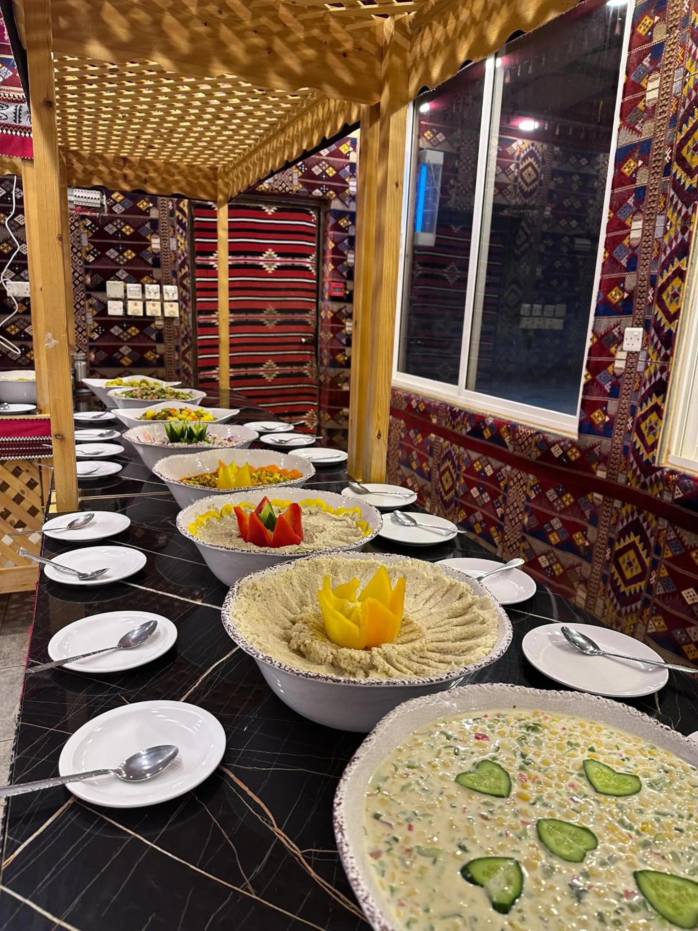 Food and drinks in Hasan Zawaideh Camp