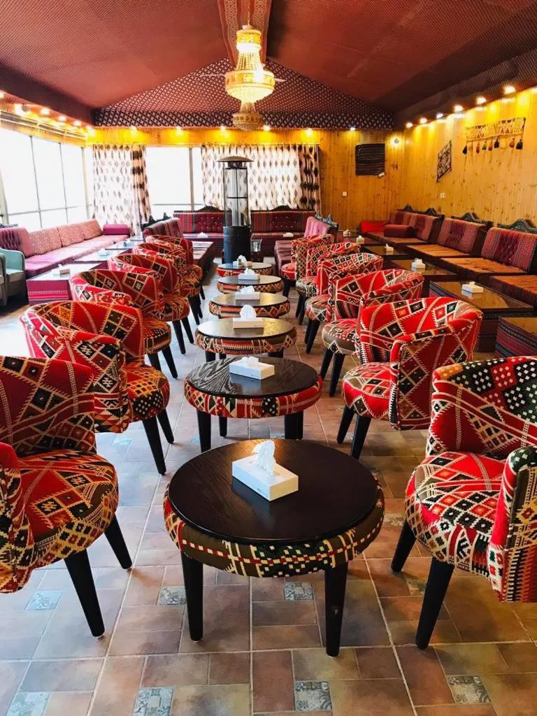 Restaurant/places to eat in Hasan Zawaideh Camp