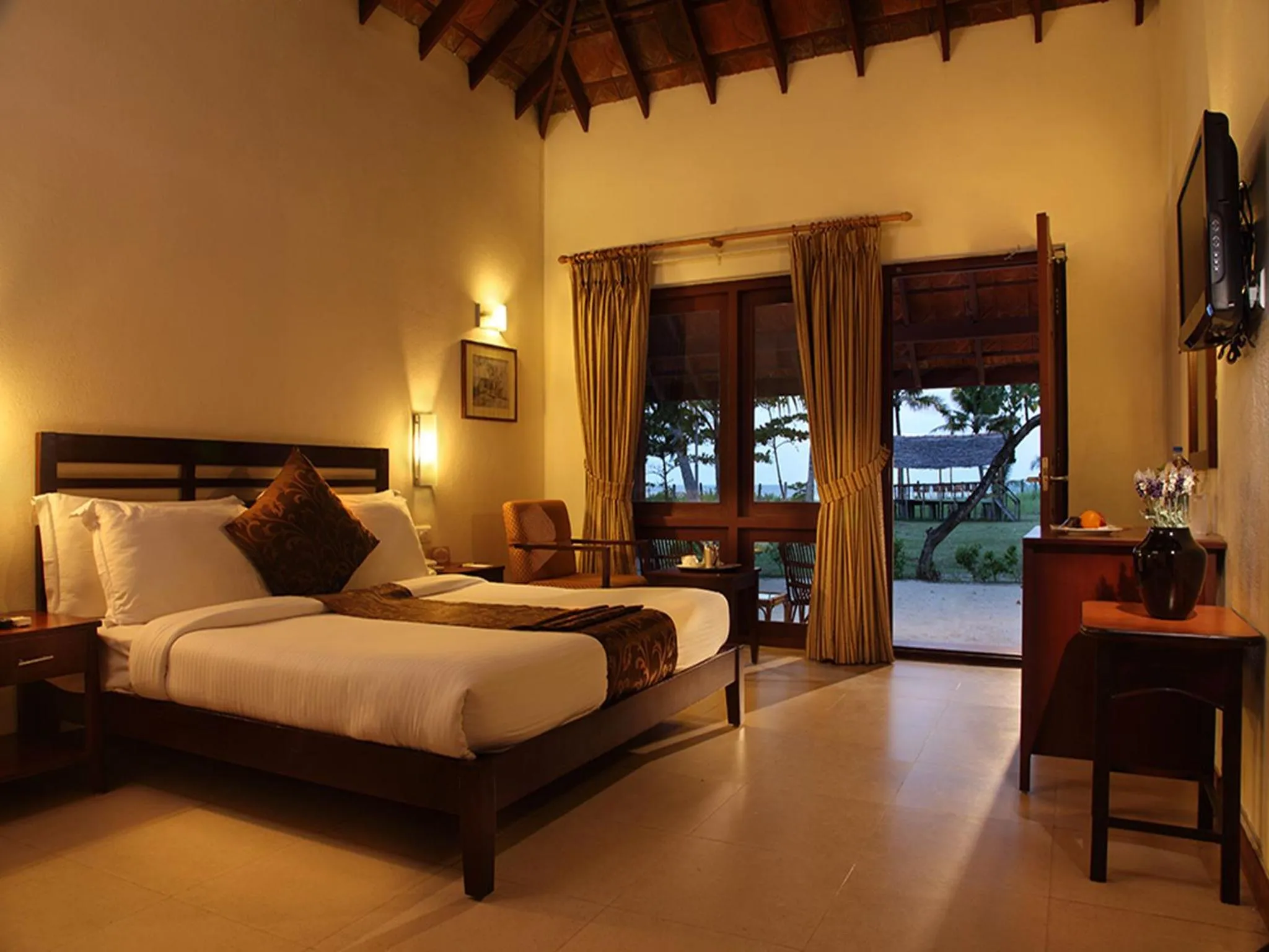 Bedroom, Bed in Abad Turtle Beach