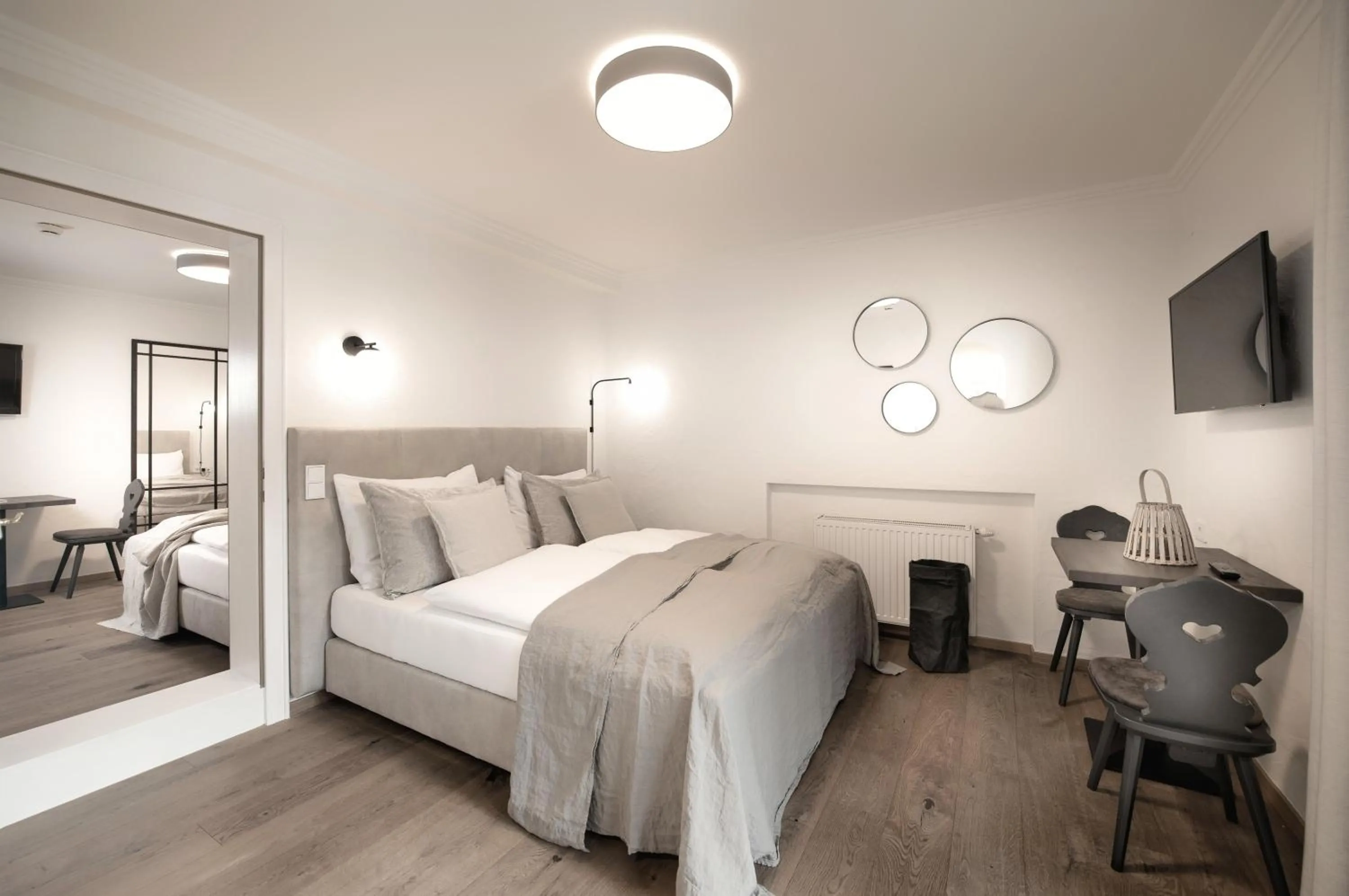 Photo of the whole room, Bed in Berg-Leben