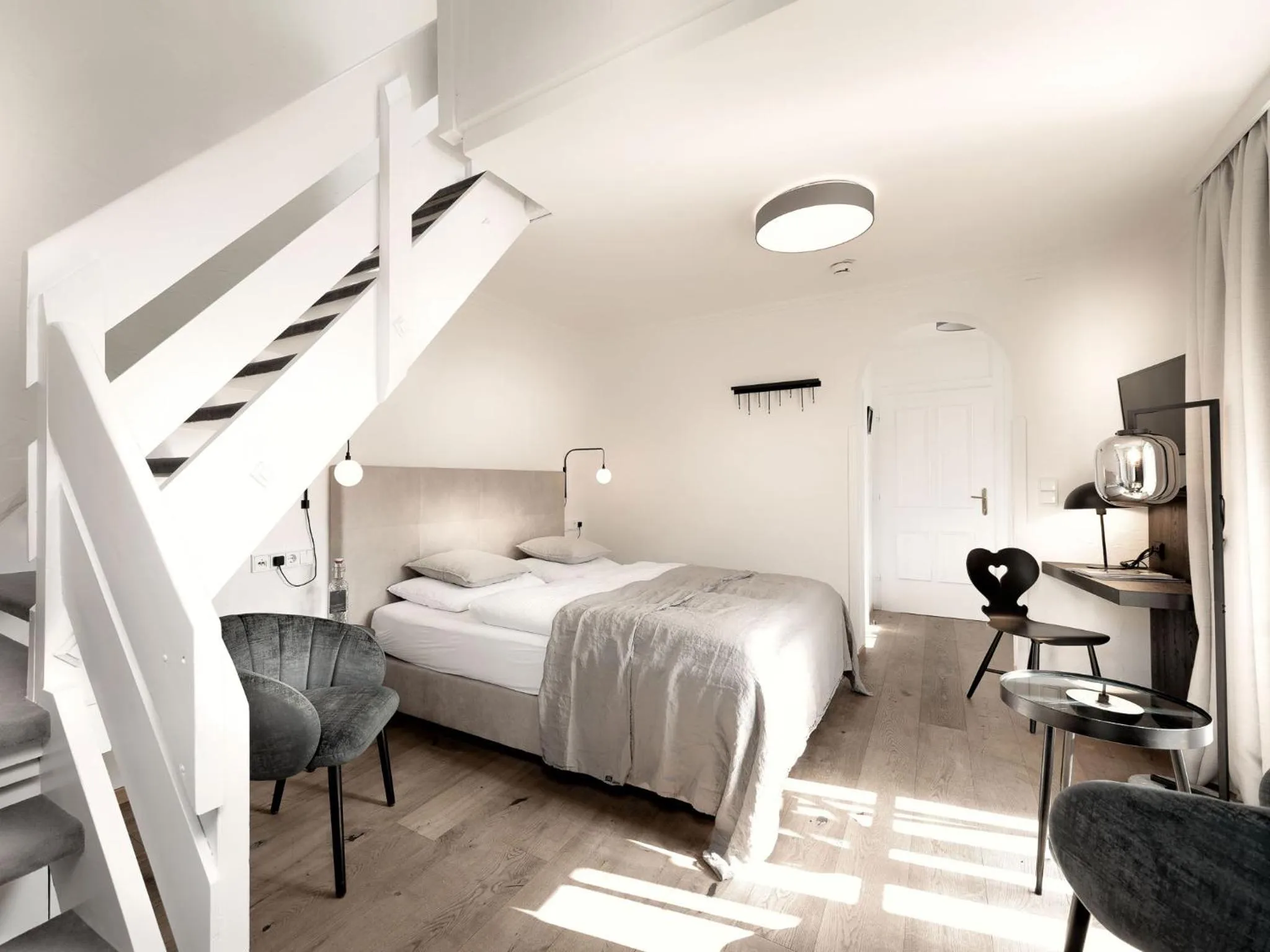 Photo of the whole room, Bed in Berg-Leben