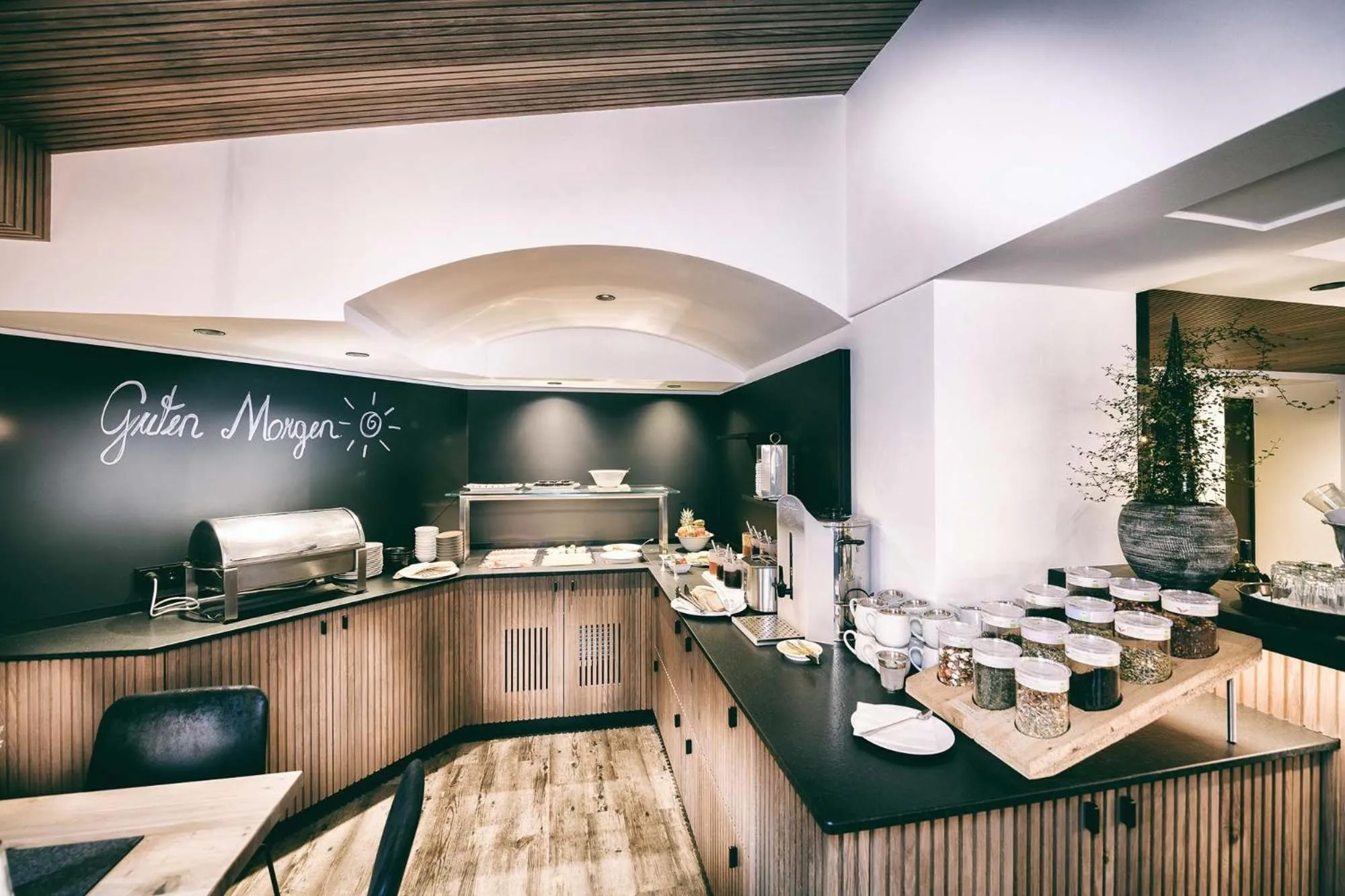 Restaurant/places to eat in Berg-Leben