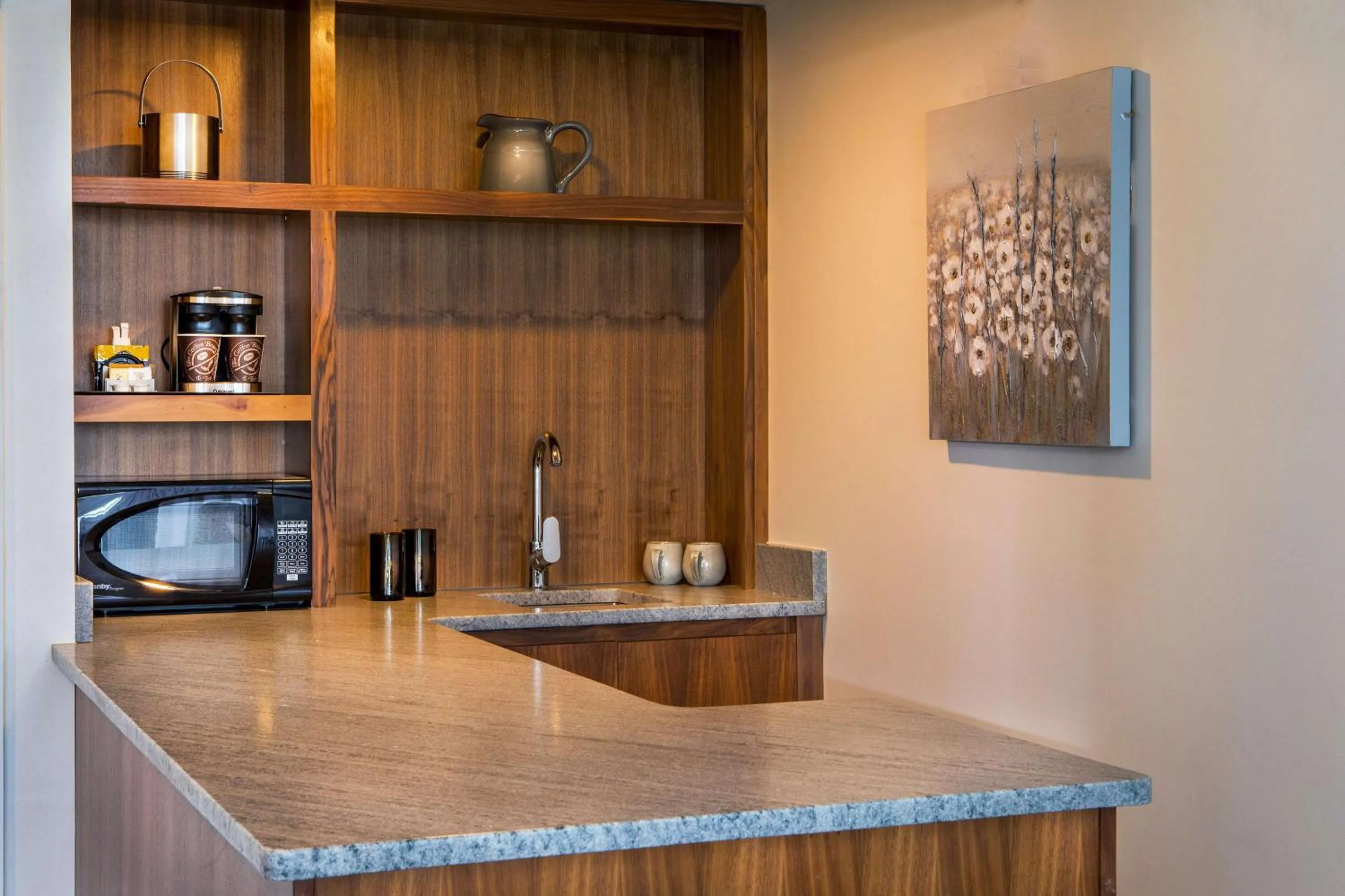 Bedroom in DoubleTree by Hilton Atlanta Northwest/Marietta