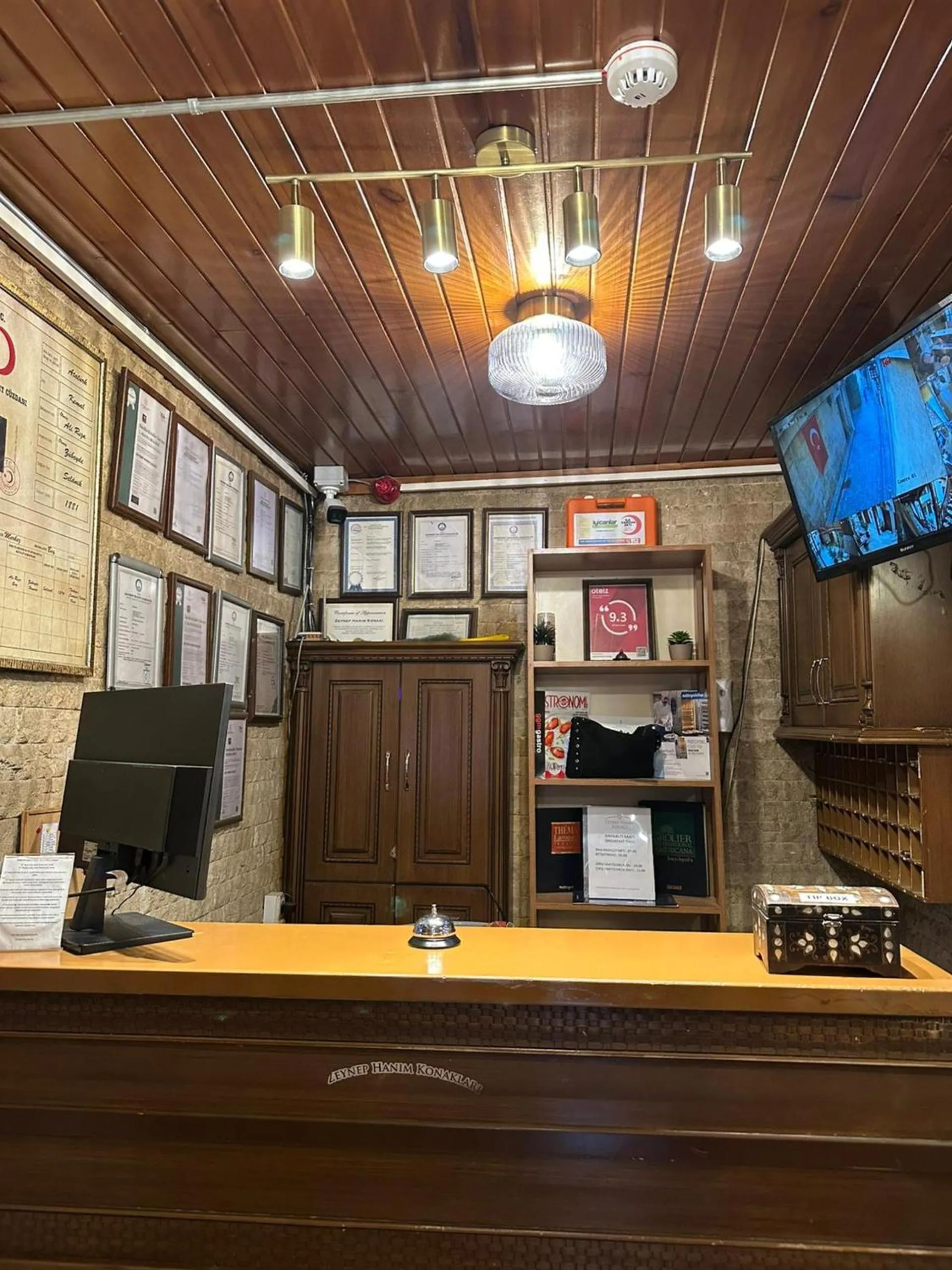 Lobby or reception in Zeynep Hanim Konagi