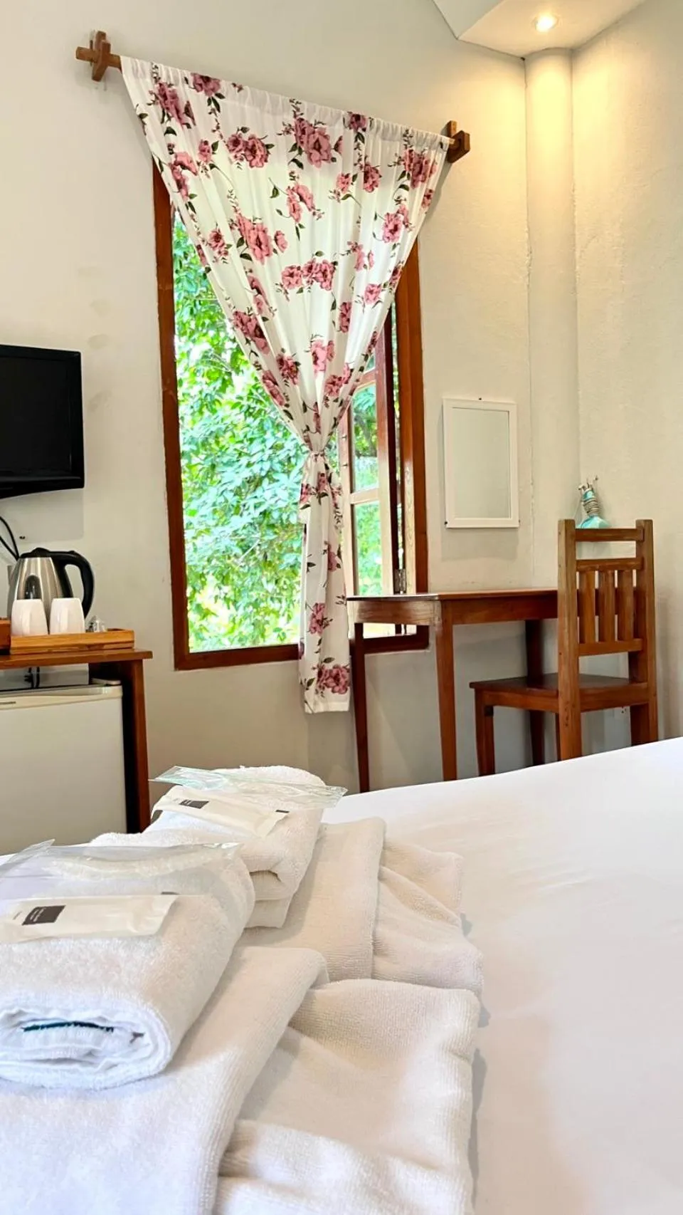 Bedroom, Bed in Pai Flora Resort