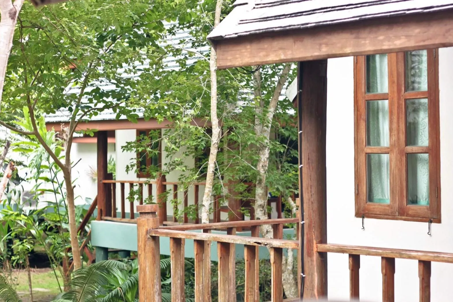 Property building in Pai Flora Resort