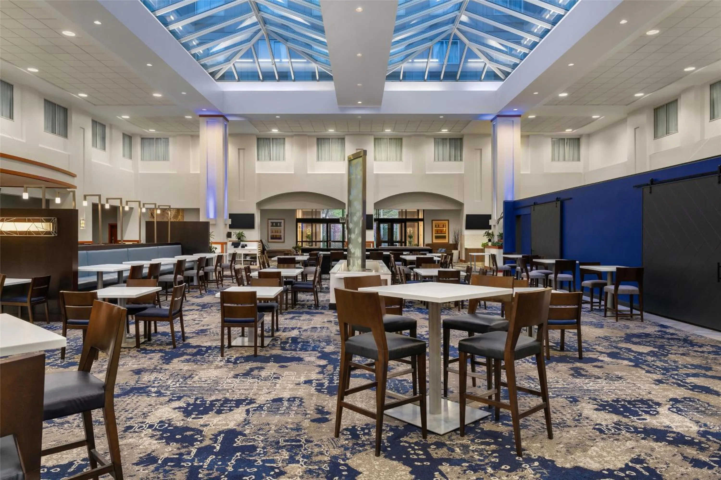 Lobby or reception in Embassy Suites Boston at Logan Airport