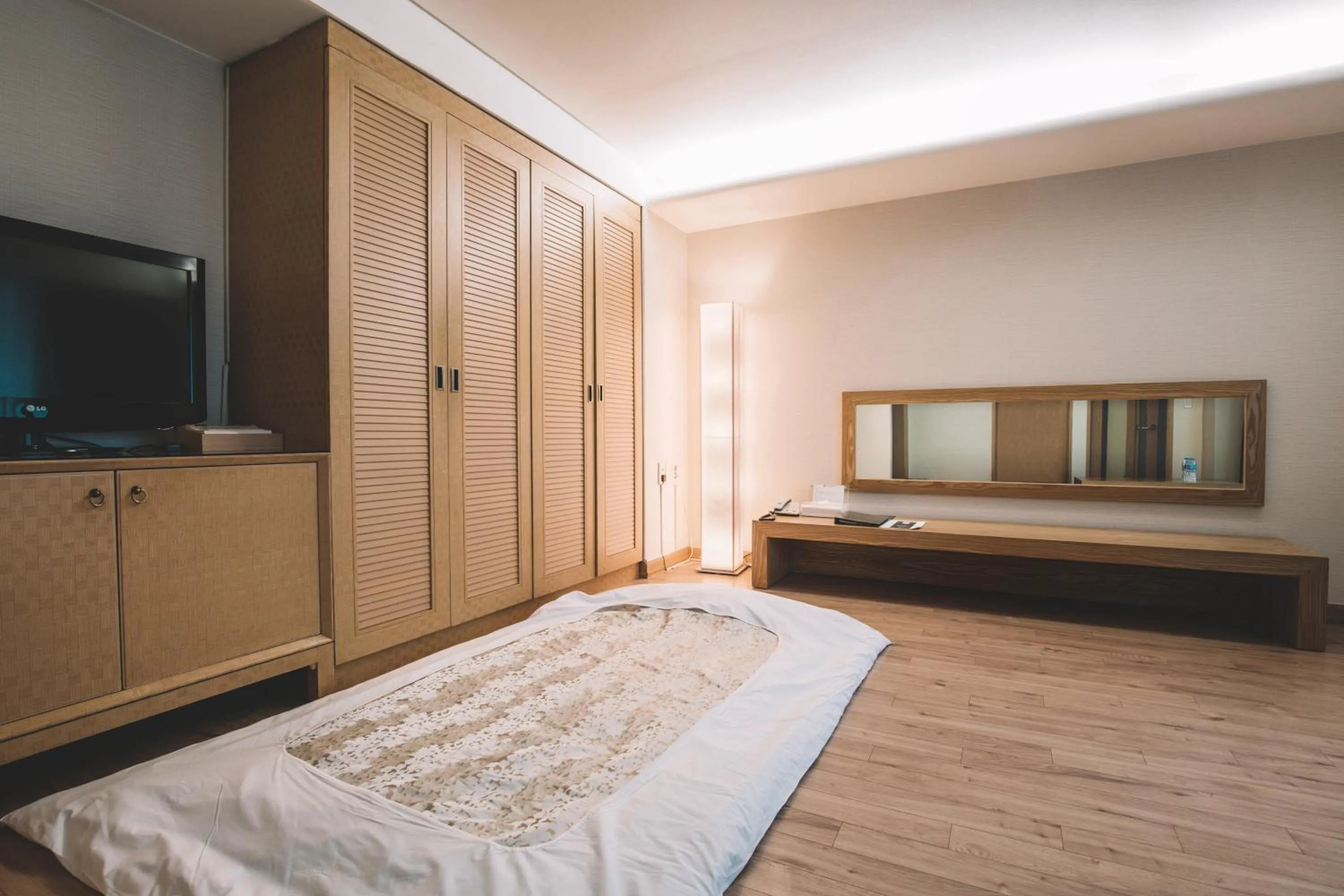 Bedroom, Bed in Hotel Prince Seoul