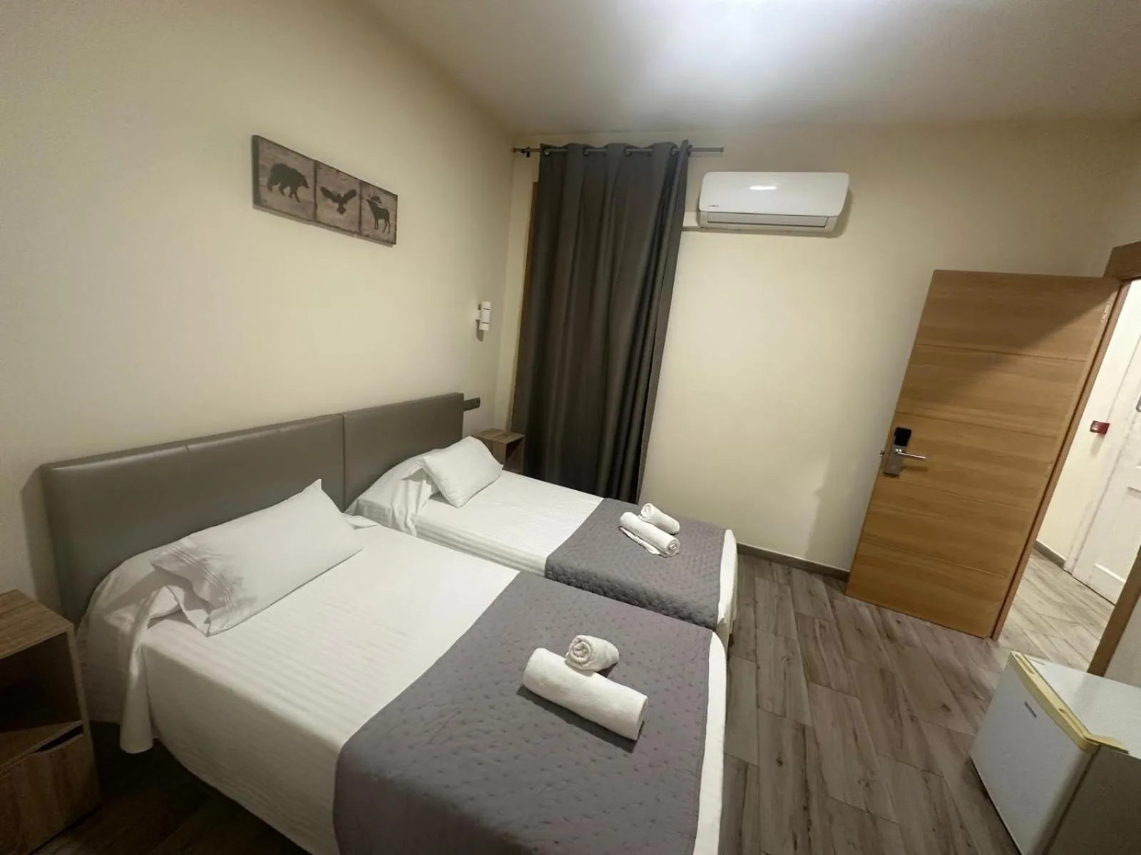Bed in Hostal Balmes Centro