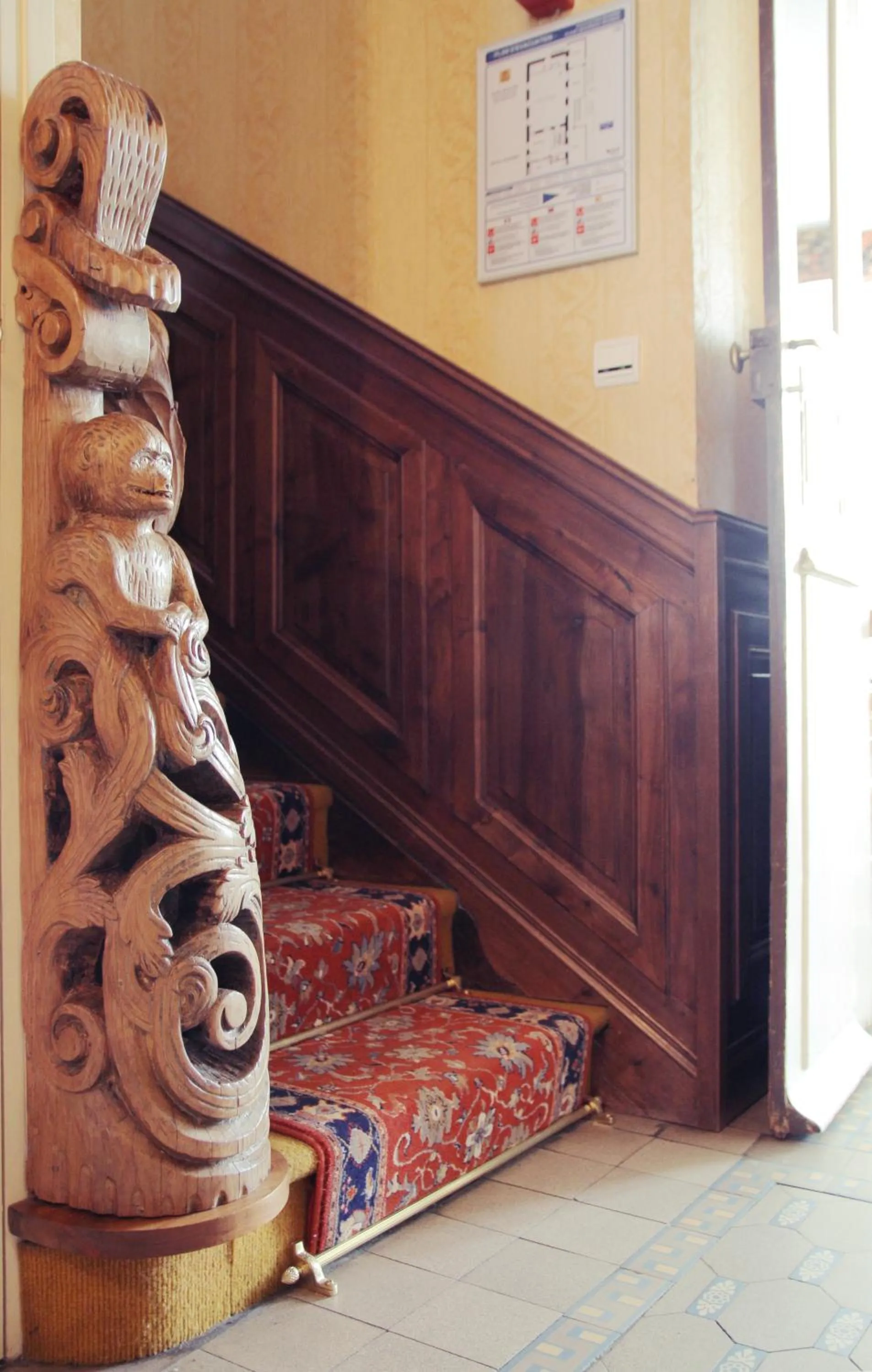 Decorative detail in Logis Hôtel Beau Site