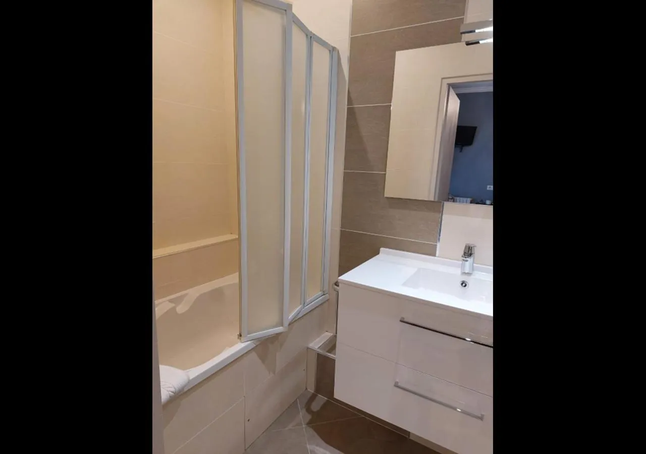 Logis Hôtel Beau Site