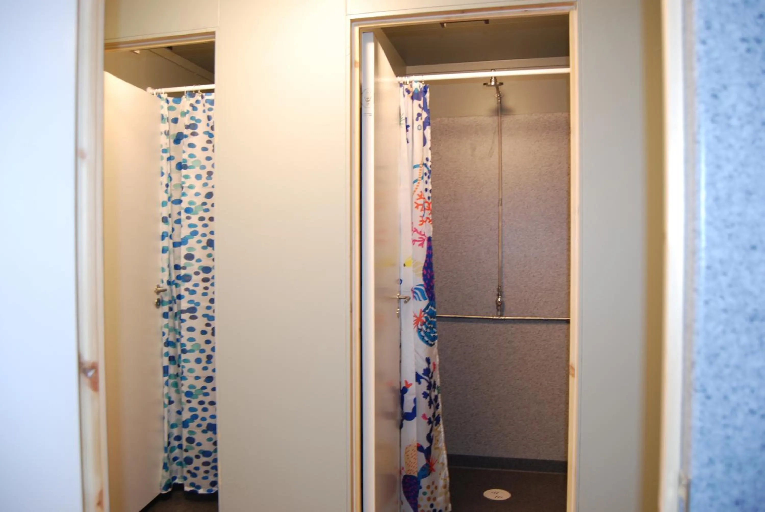 Shower in Tehúsið Hostel