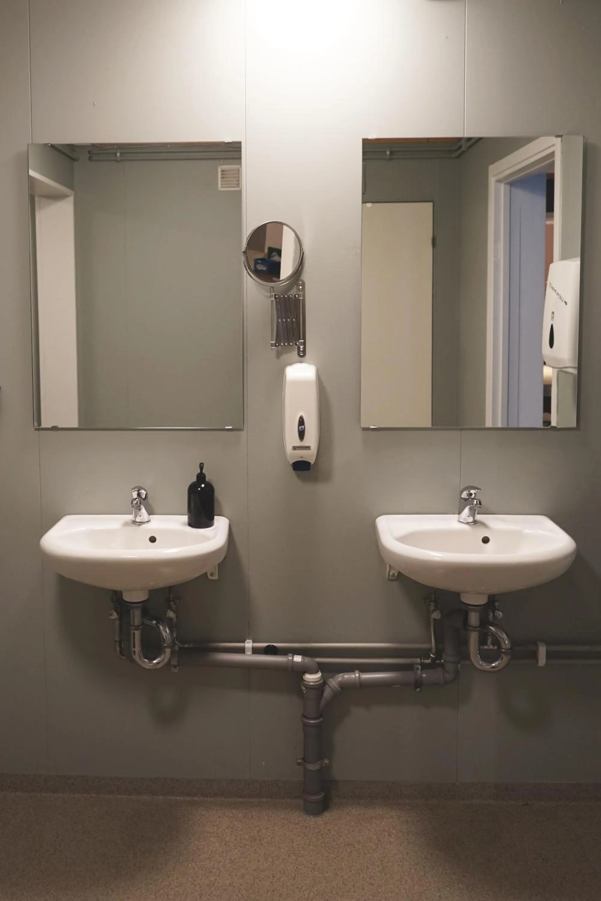 Bathroom in Tehúsið Hostel