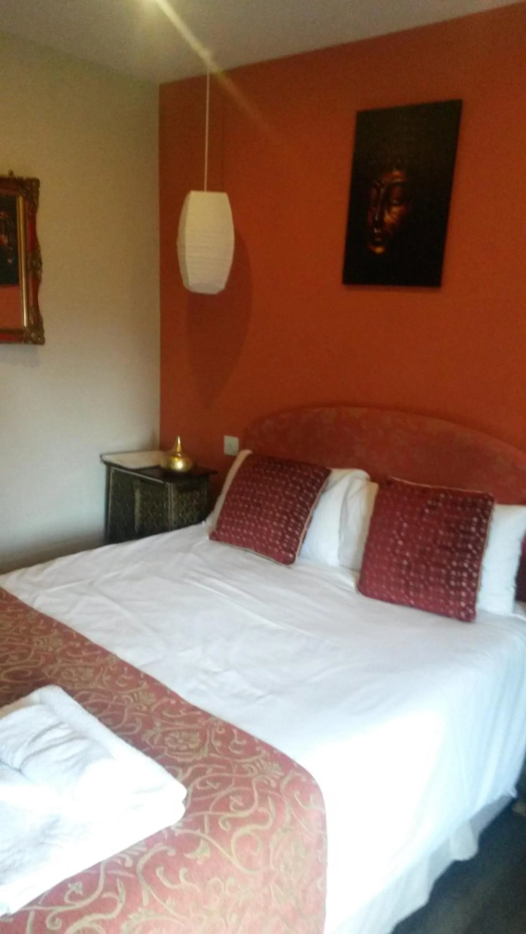 Bed in The Wimbledon Hotel