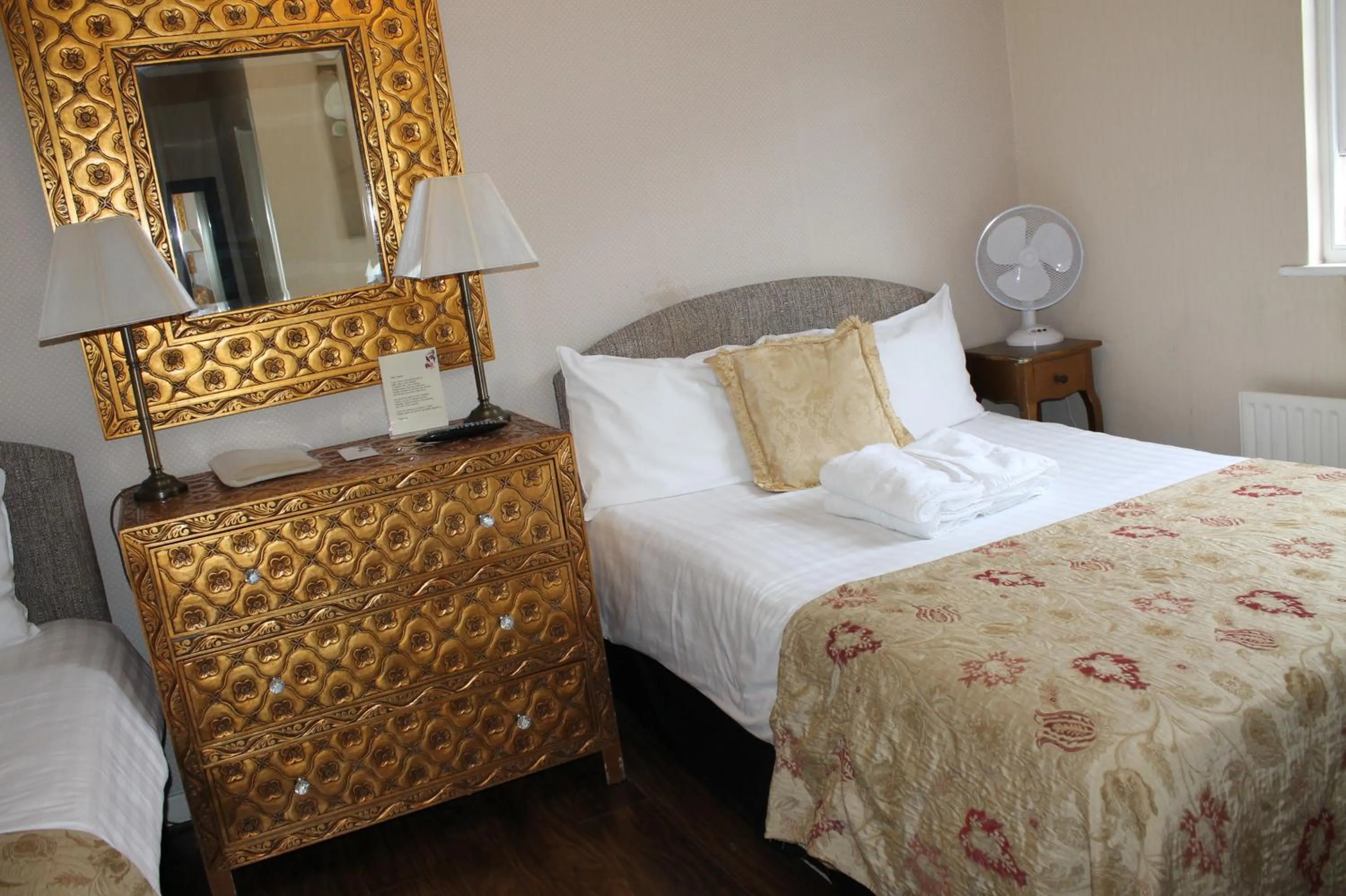 Bed in The Wimbledon Hotel