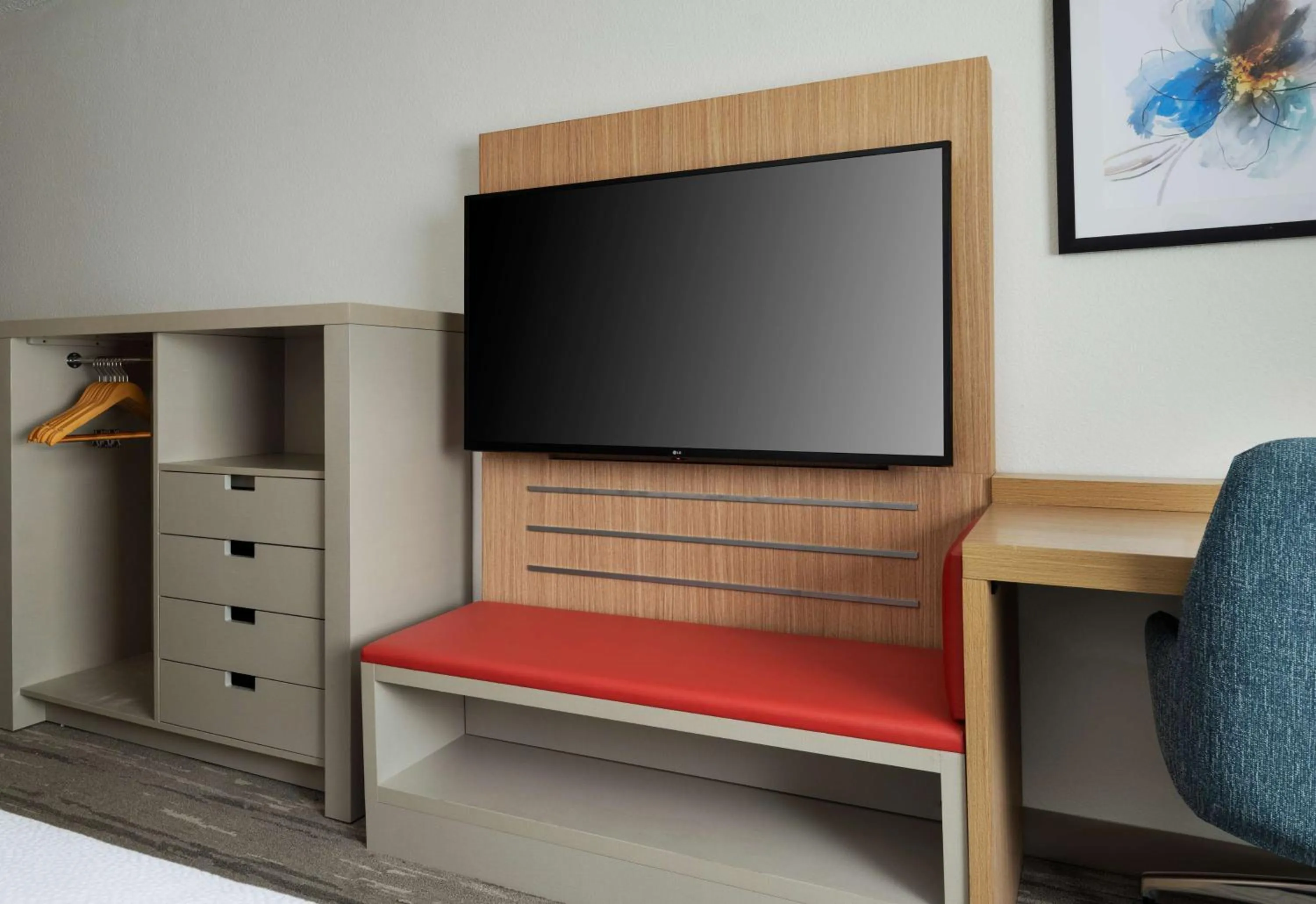 Bedroom in Hilton Garden Inn Boston-Burlington