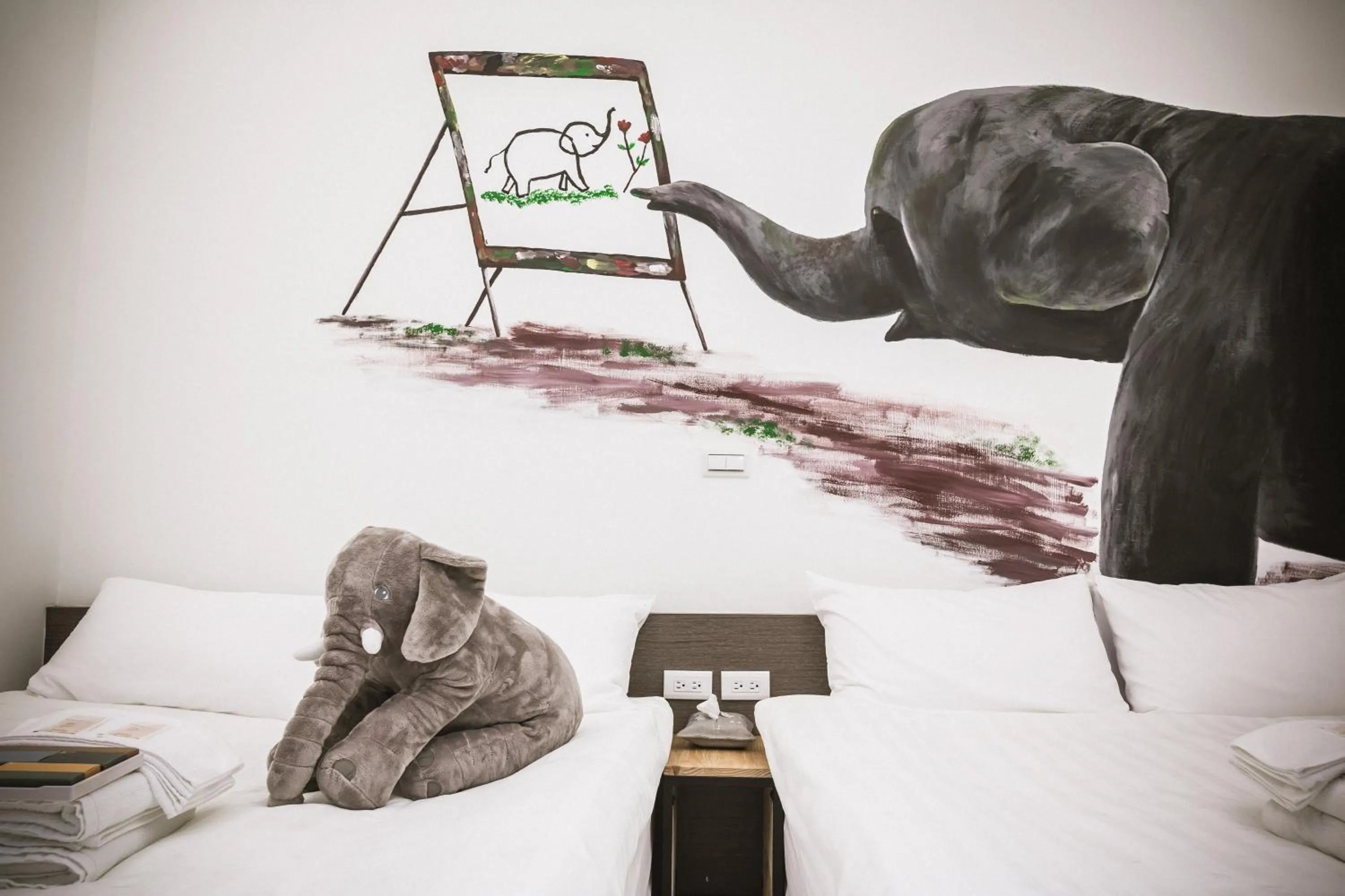 Decorative detail in Tiin Tinn - Rivershore B&B