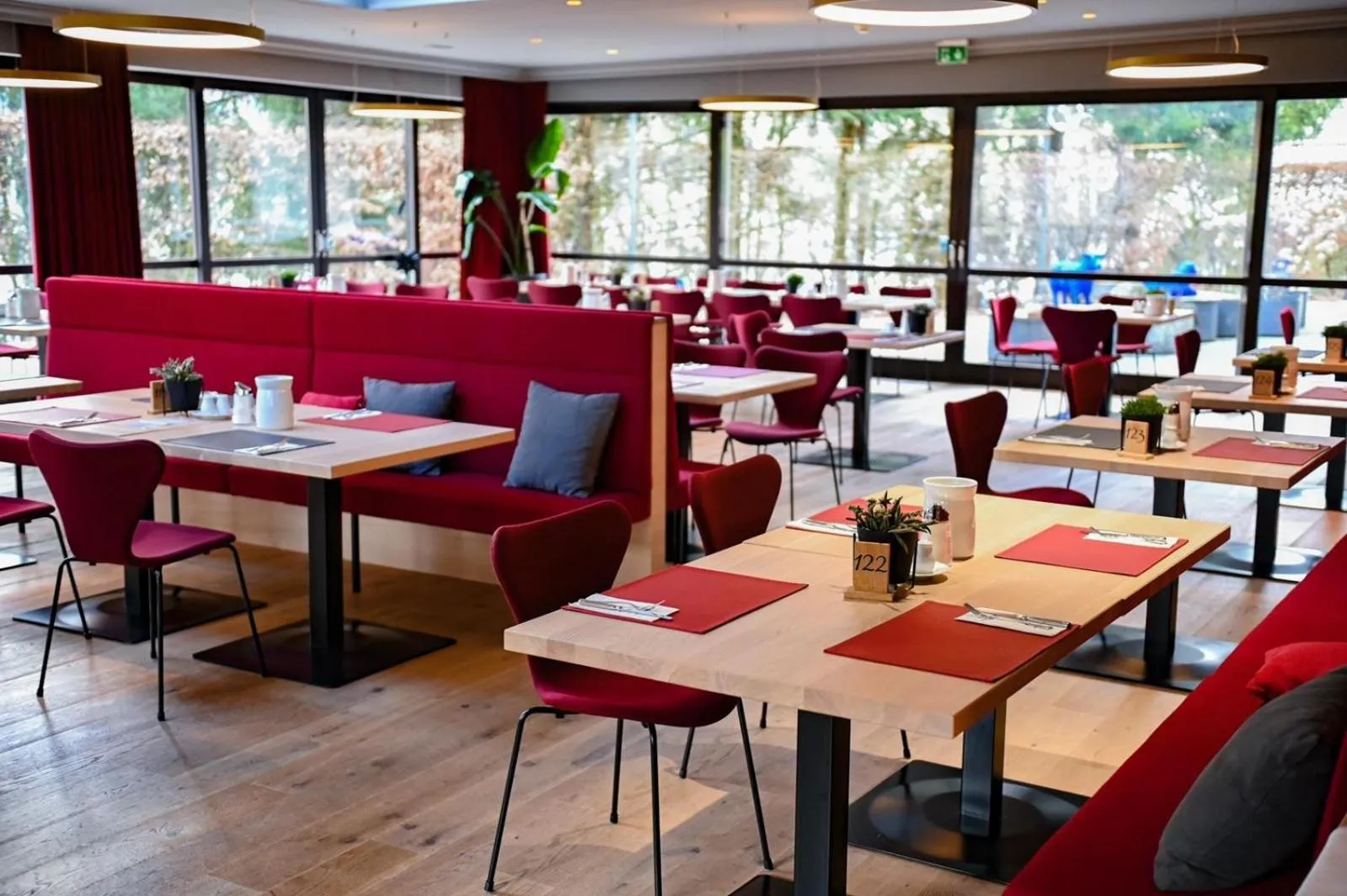 Restaurant/places to eat in Alpenland St Johann
