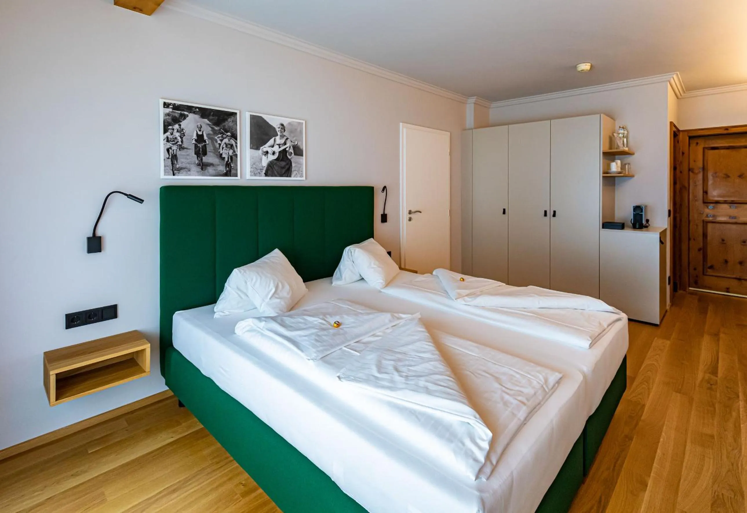 Photo of the whole room, Bed in Alpenland St Johann