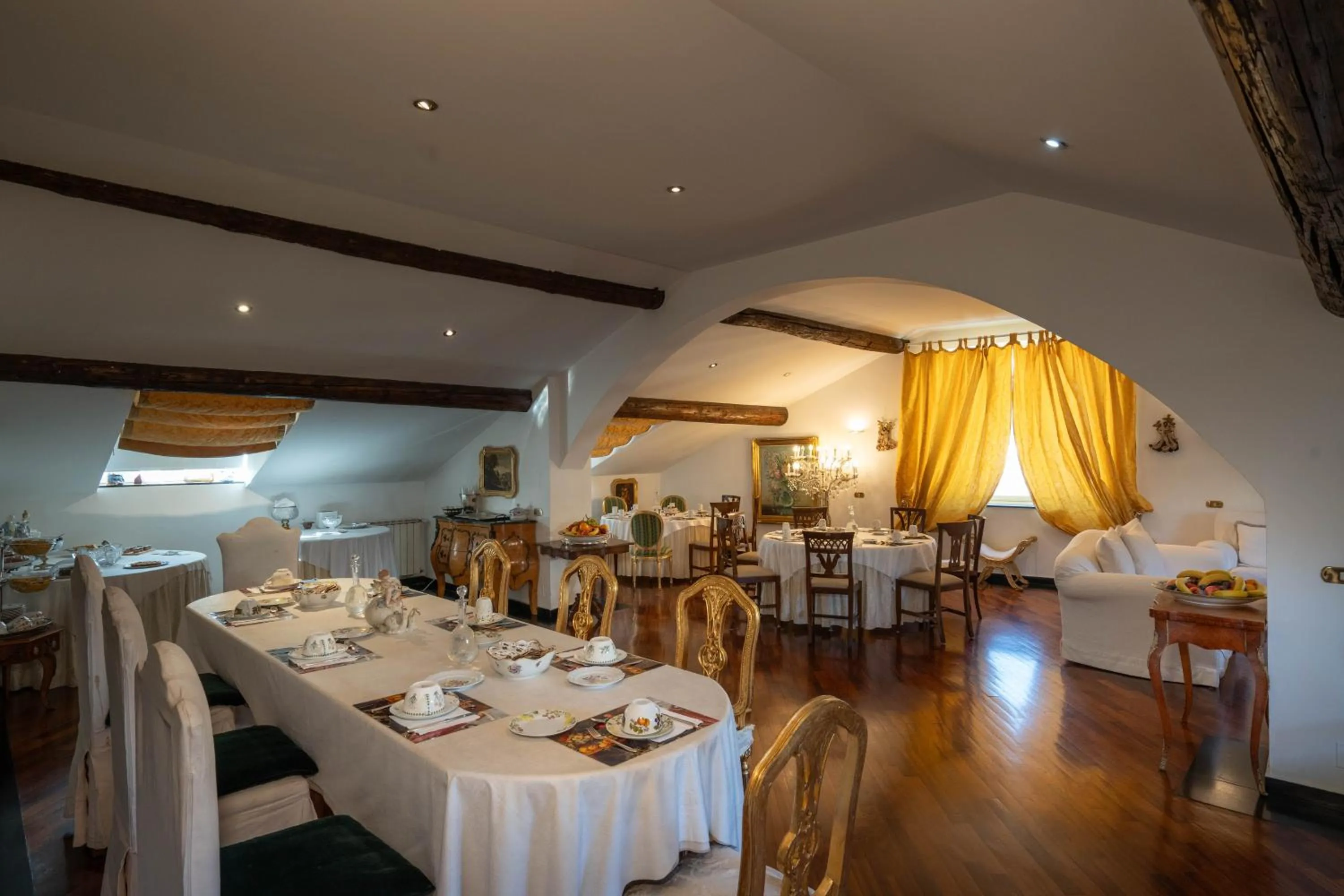 Breakfast in Morali Palace