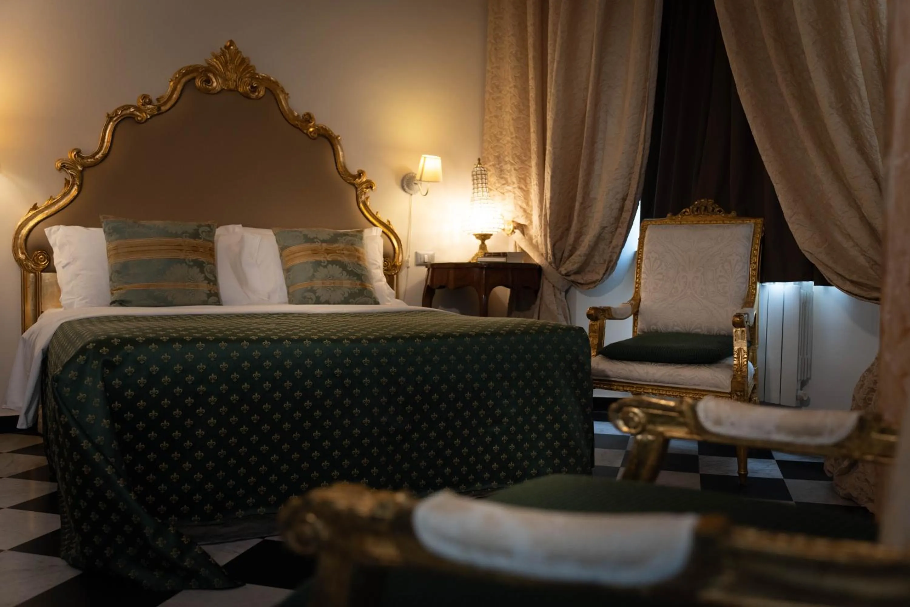 Bedroom, Bed in Morali Palace