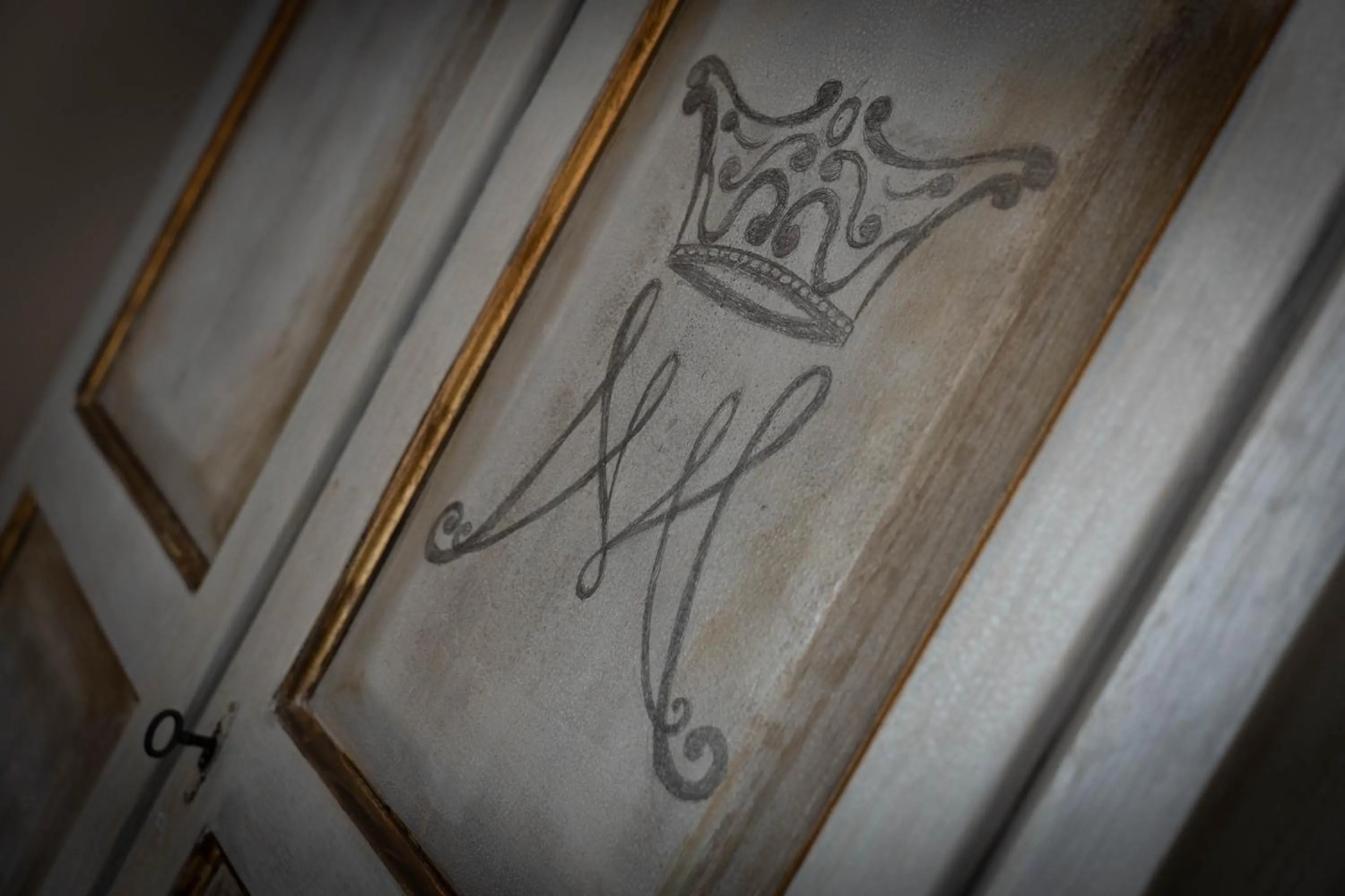 Decorative detail in Morali Palace