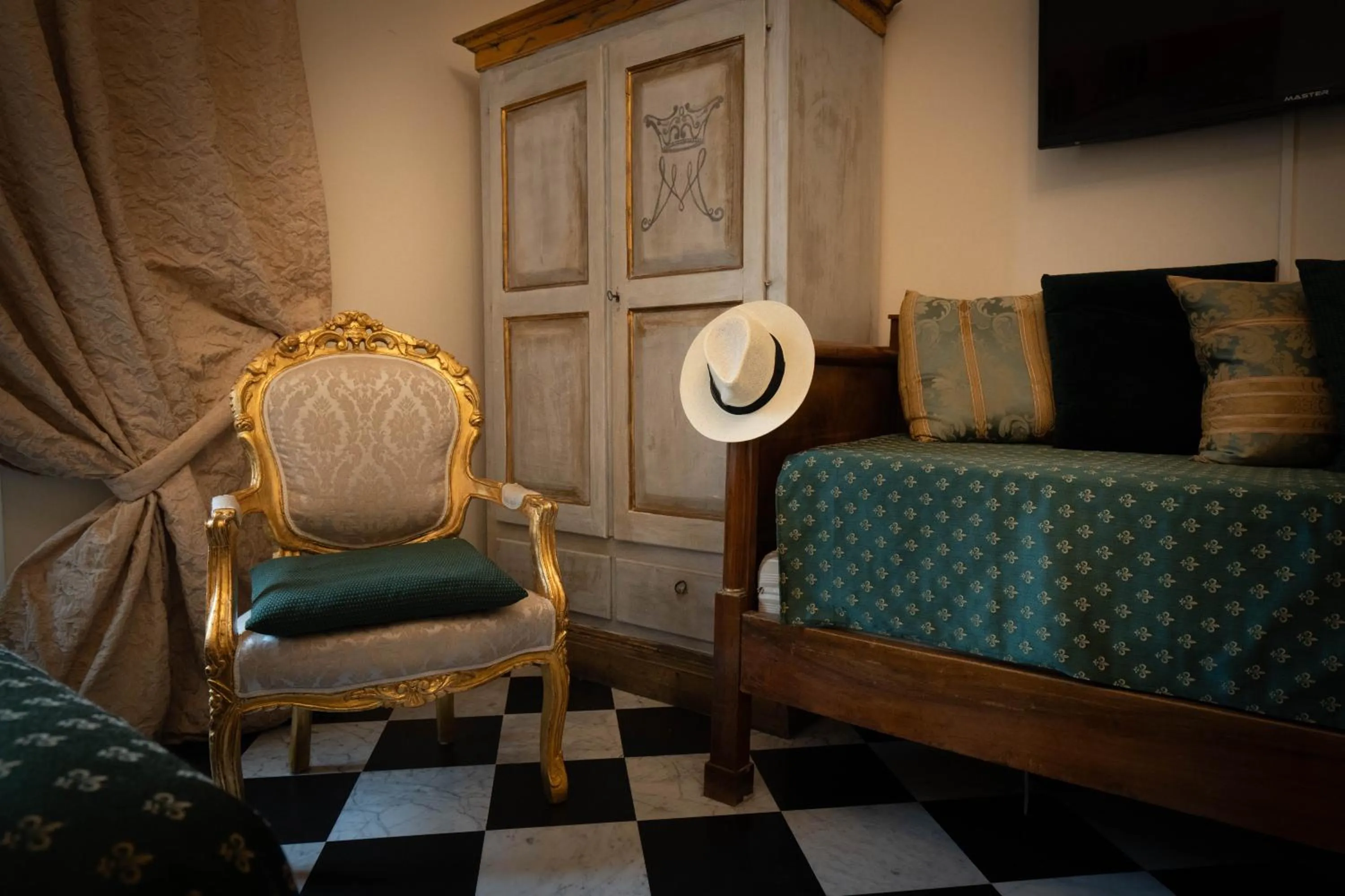 Decorative detail in Morali Palace