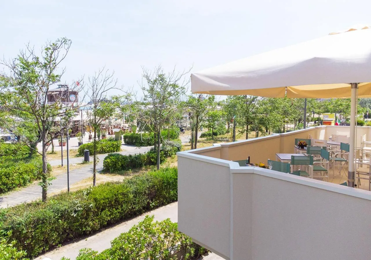 Natural landscape in Hotel Paloma Beach Front Chiringuitos Time