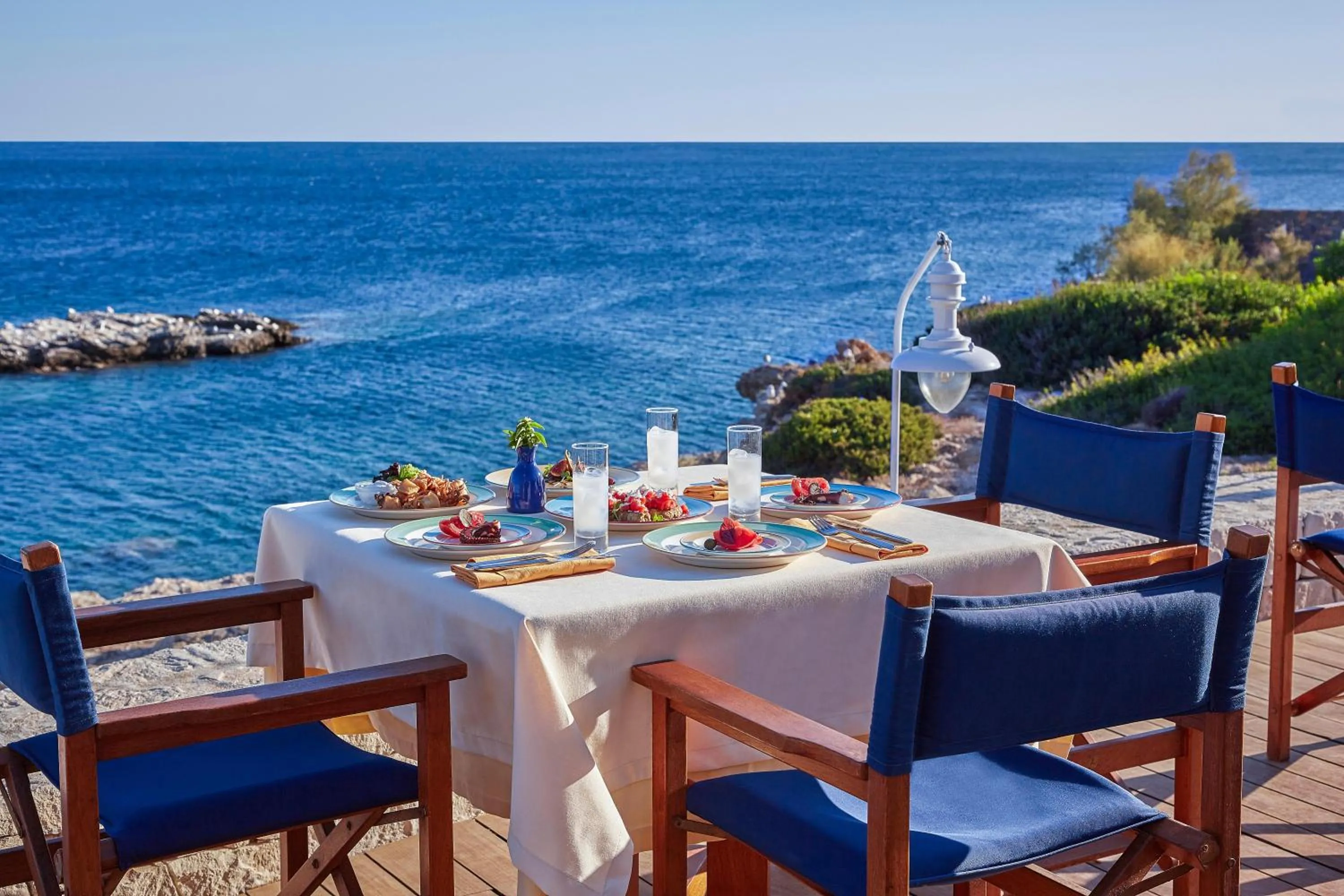 Restaurant/places to eat in Grand Resort Lagonissi