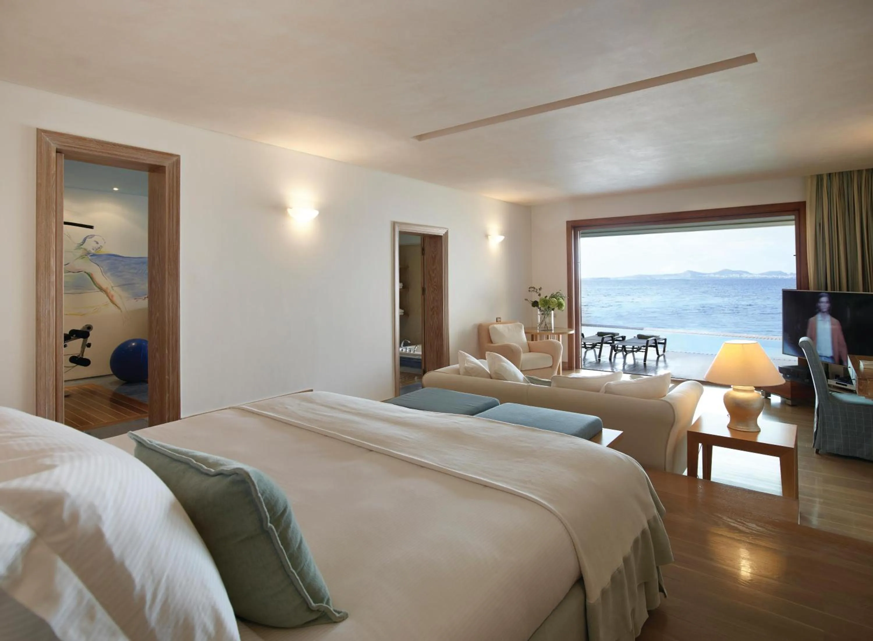 Photo of the whole room, Bed in Grand Resort Lagonissi