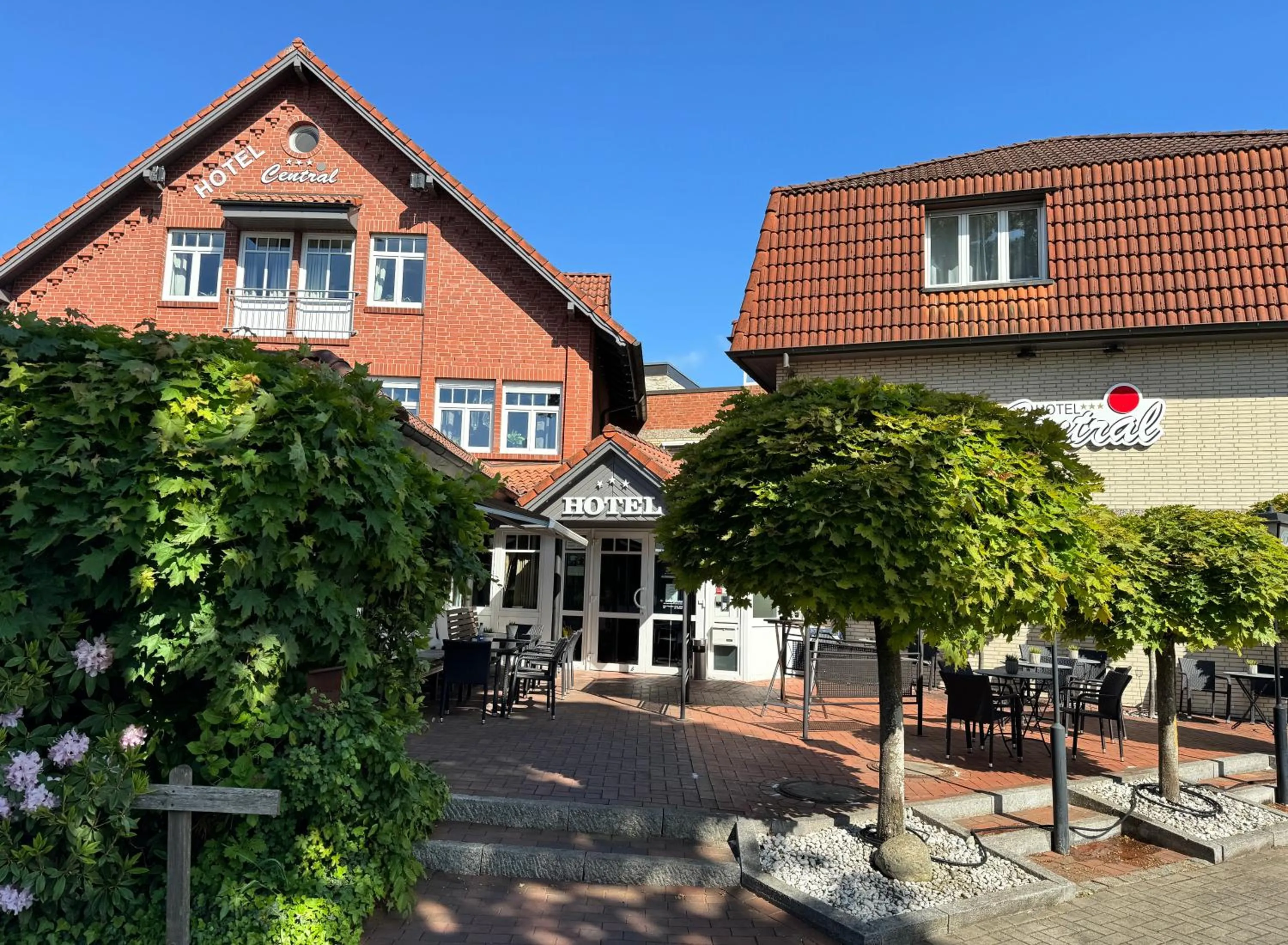 Property building in Hotel Central Garni