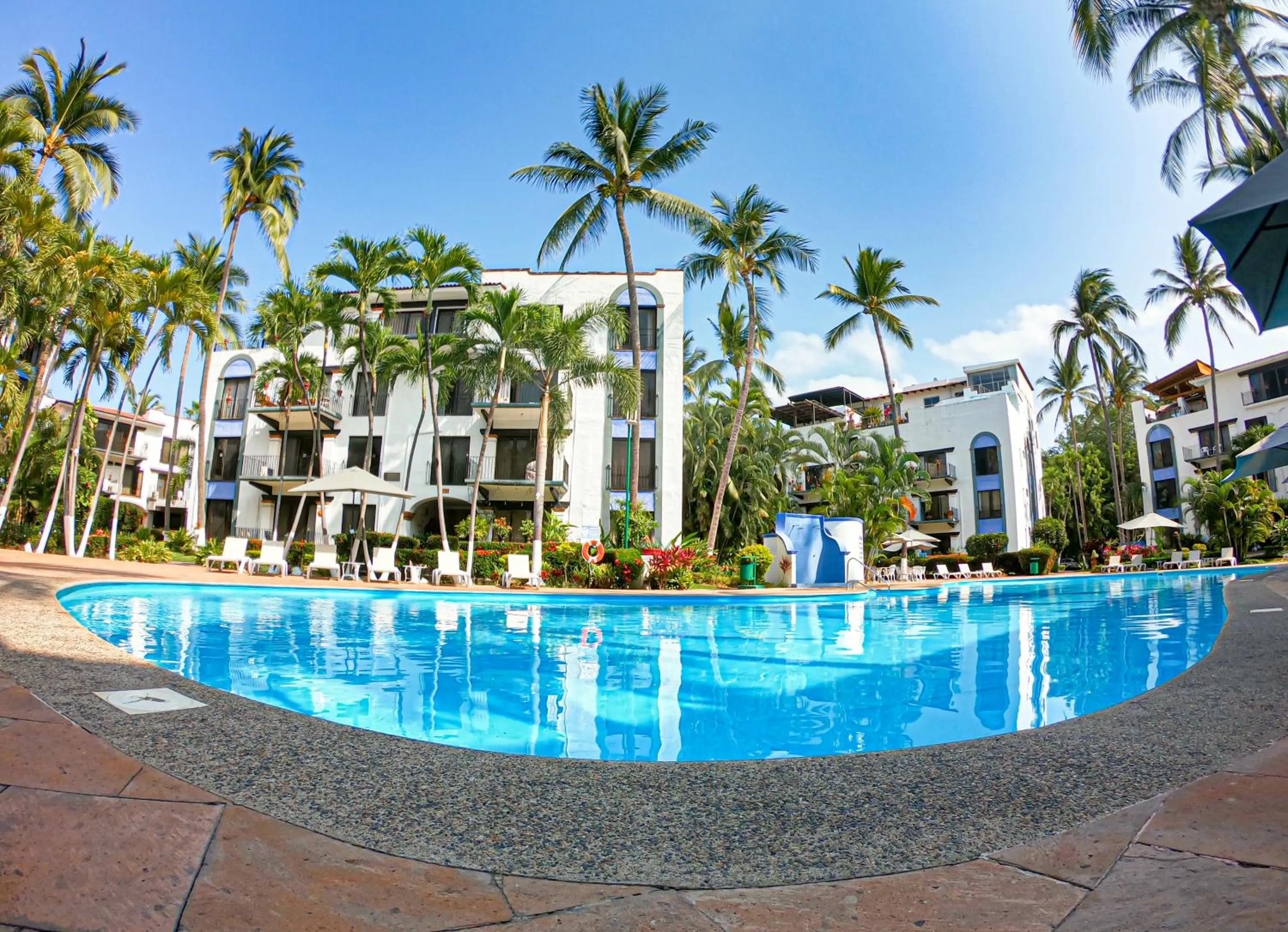 Swimming pool in Puerto de Luna Pet Friendly and Family Suites